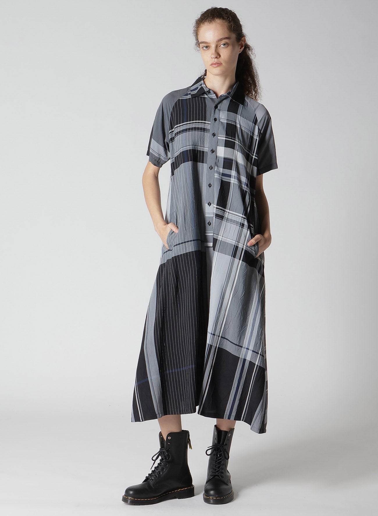 RAYON WRINKLED PLAID SHIRT DRESS