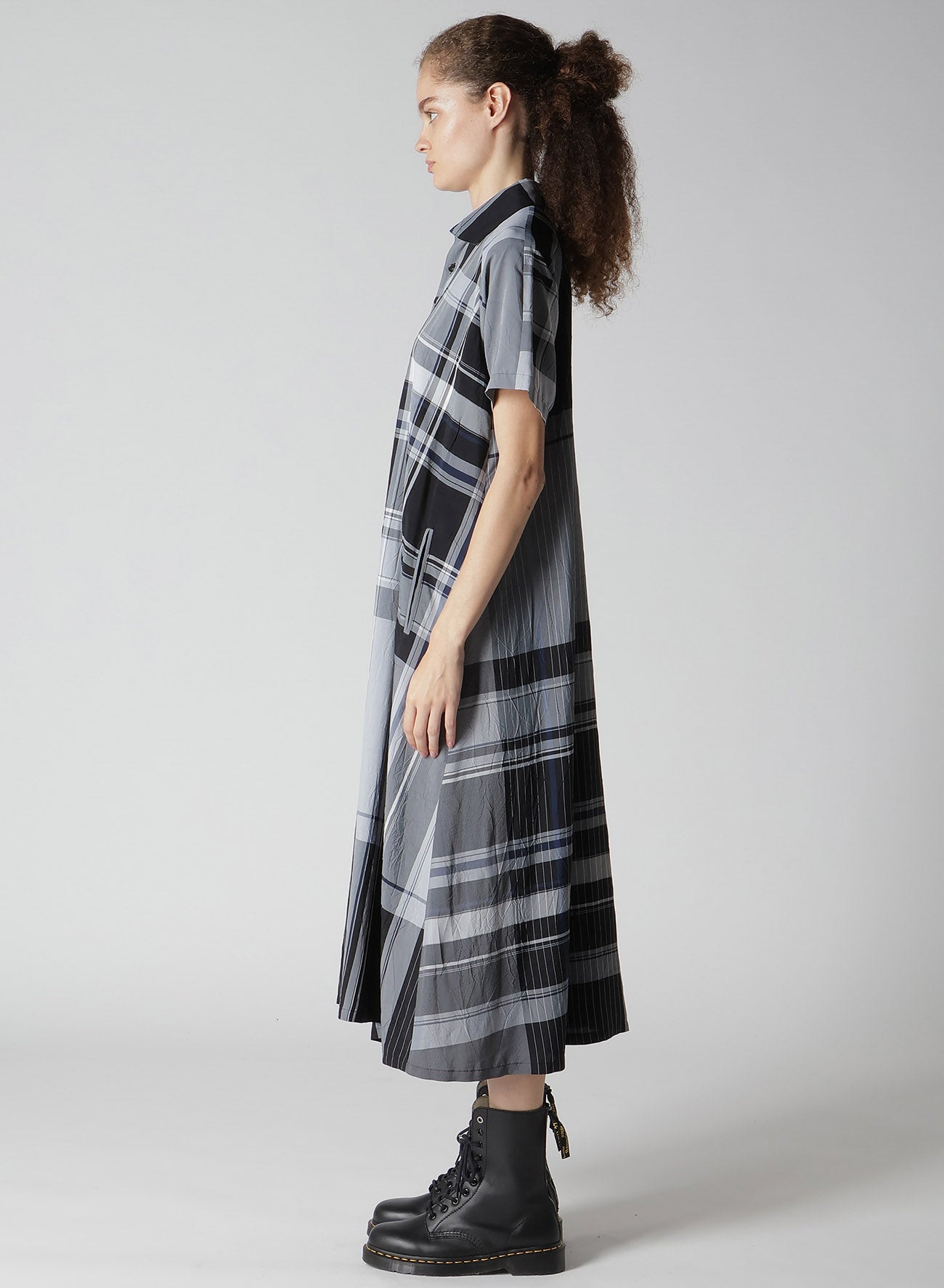 RAYON WRINKLED PLAID SHIRT DRESS