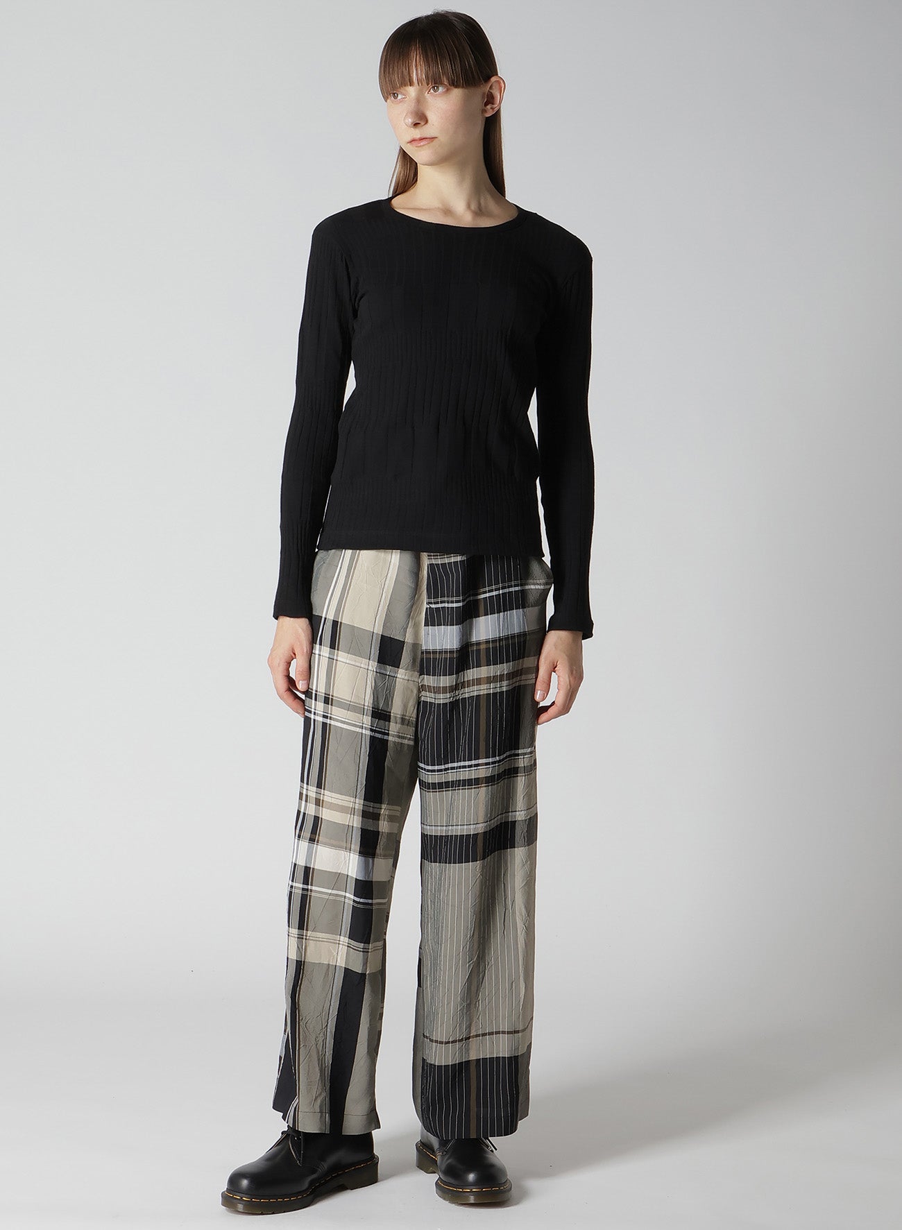 RAYON WRINKLED PLAID PANTS