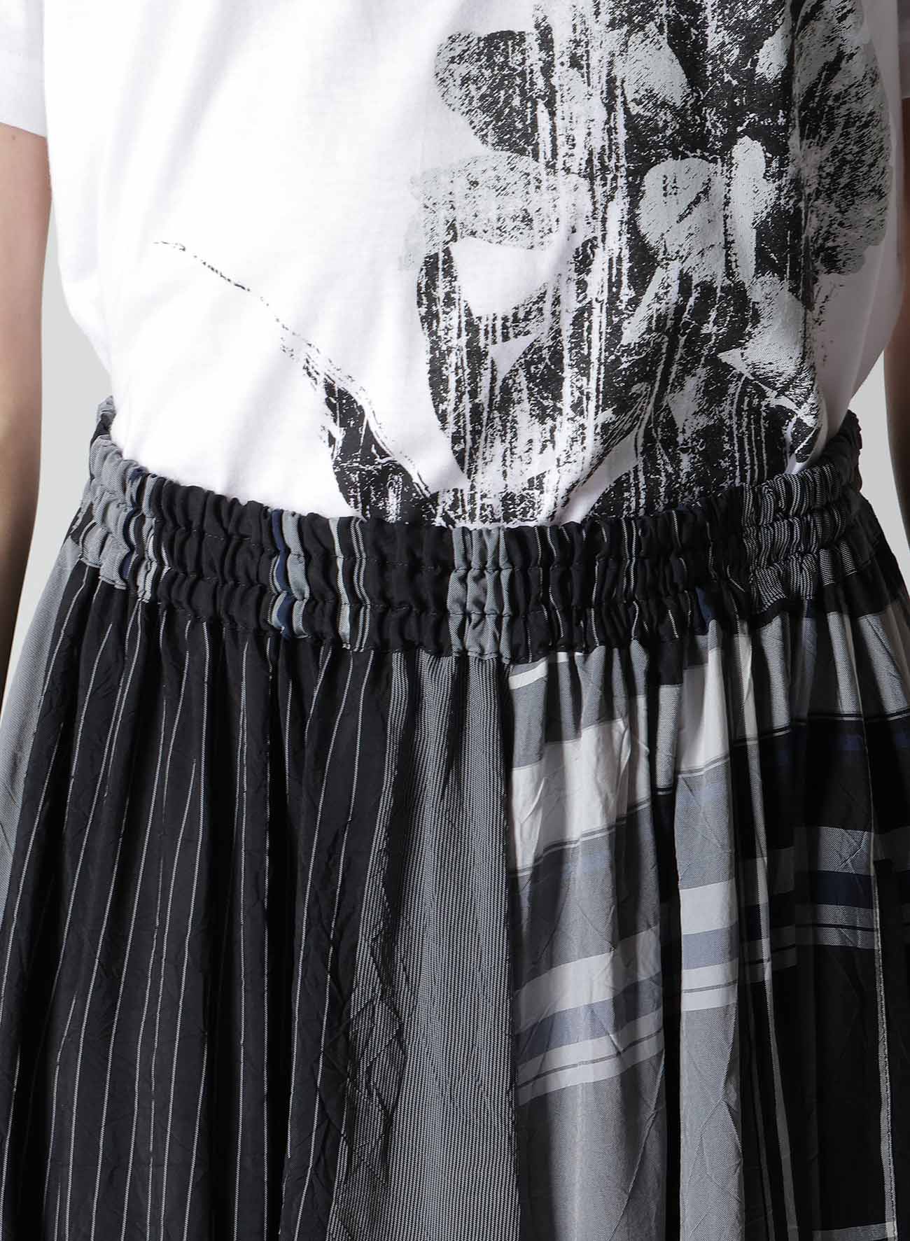 RAYON WRINKLED PLAID SKIRT