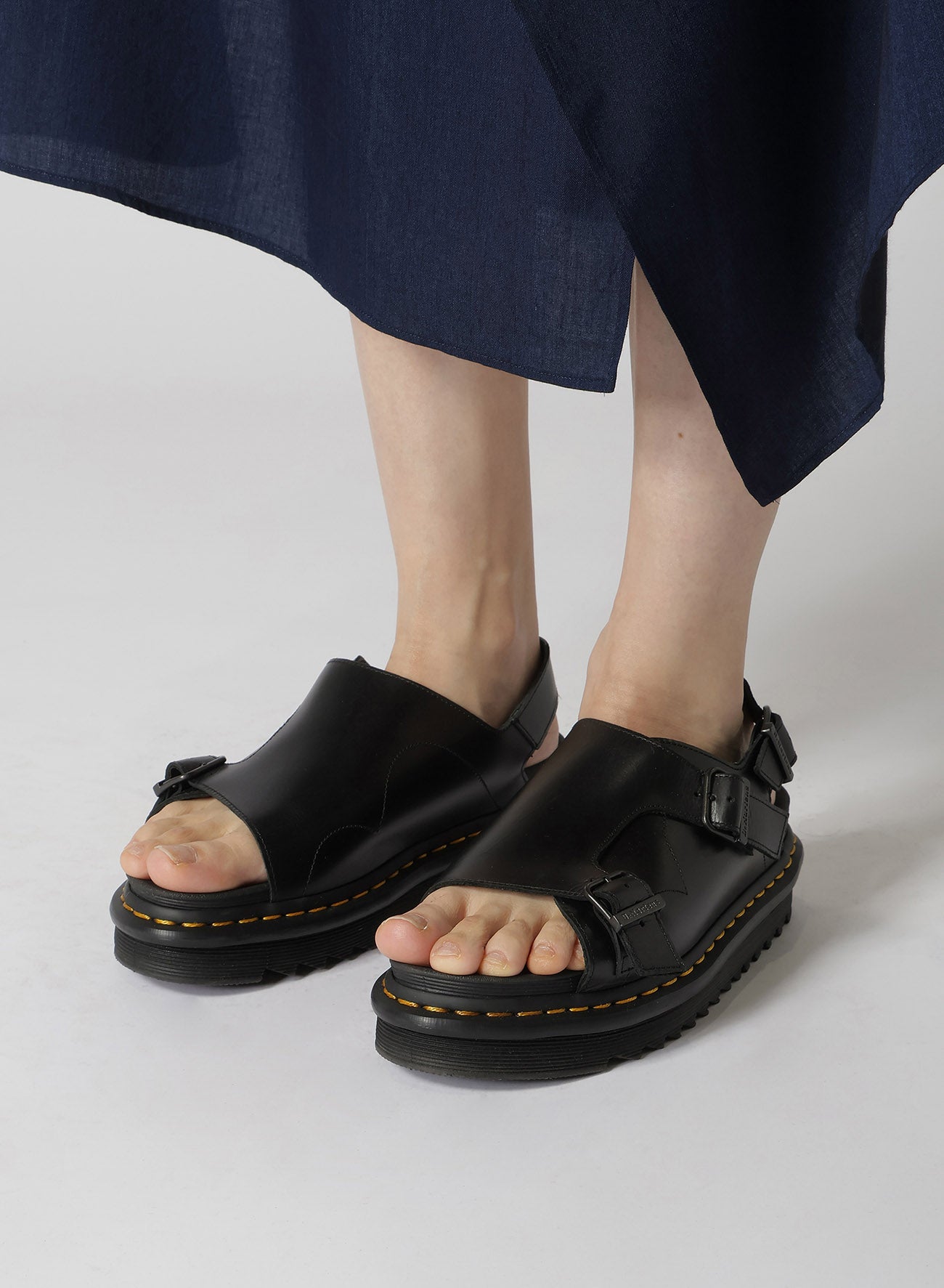 Dr. store Martens Mens Sandals