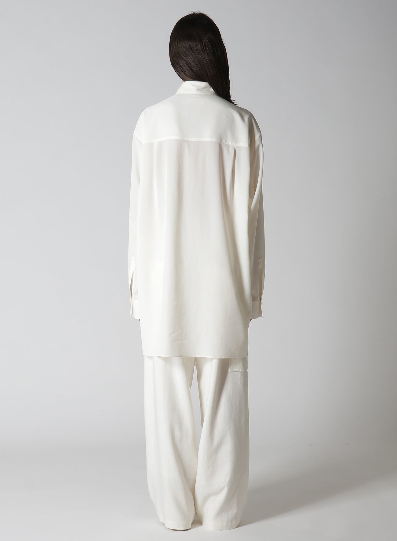 【12/13 12:00(JST) Release】CREPE de CHINE CLOTH PLACKET BLOUSE