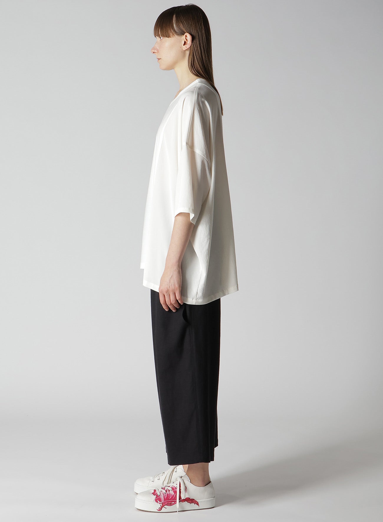 【12/13 12:00(JST) Release】CREPE de CHINE LEFT DROP BLOUSE