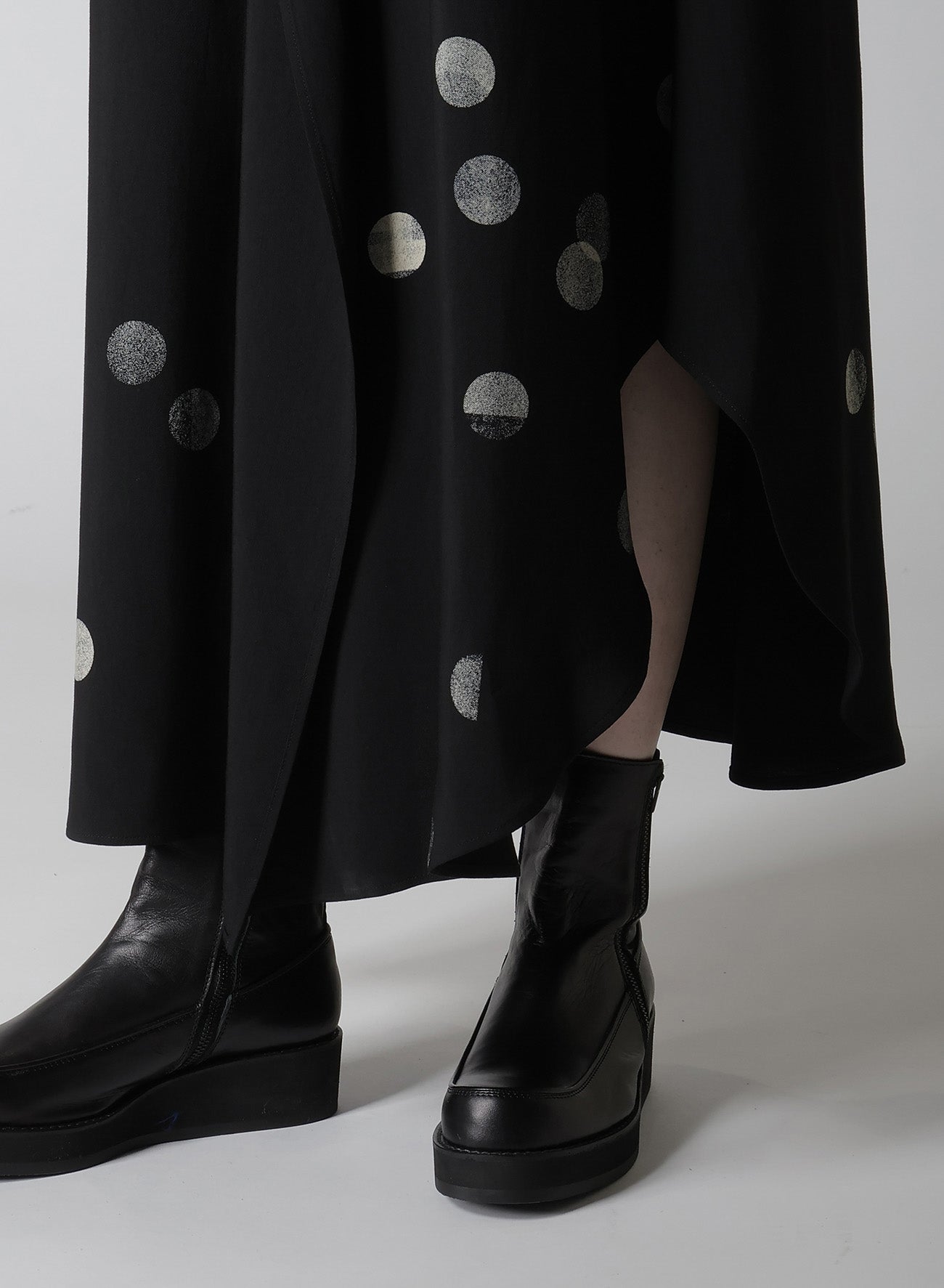 【12/13 12:00(JST) Release】CU/RY GABARDINE DOT LEFT CLOTH DRESS