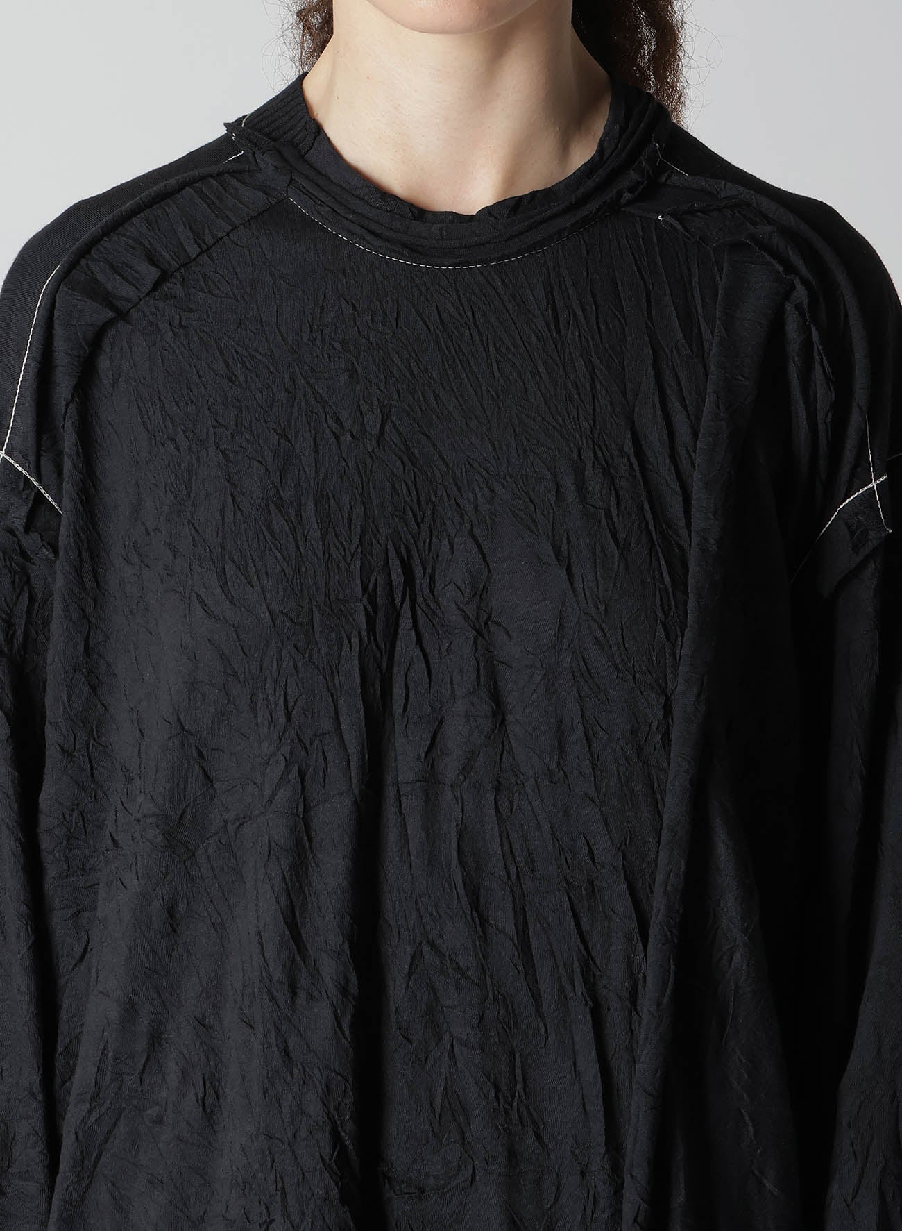 【12/13 12:00(JST) Release】CRINKLED JERSERY CUT OFF DOUBLED CREW NECK PULLOVER