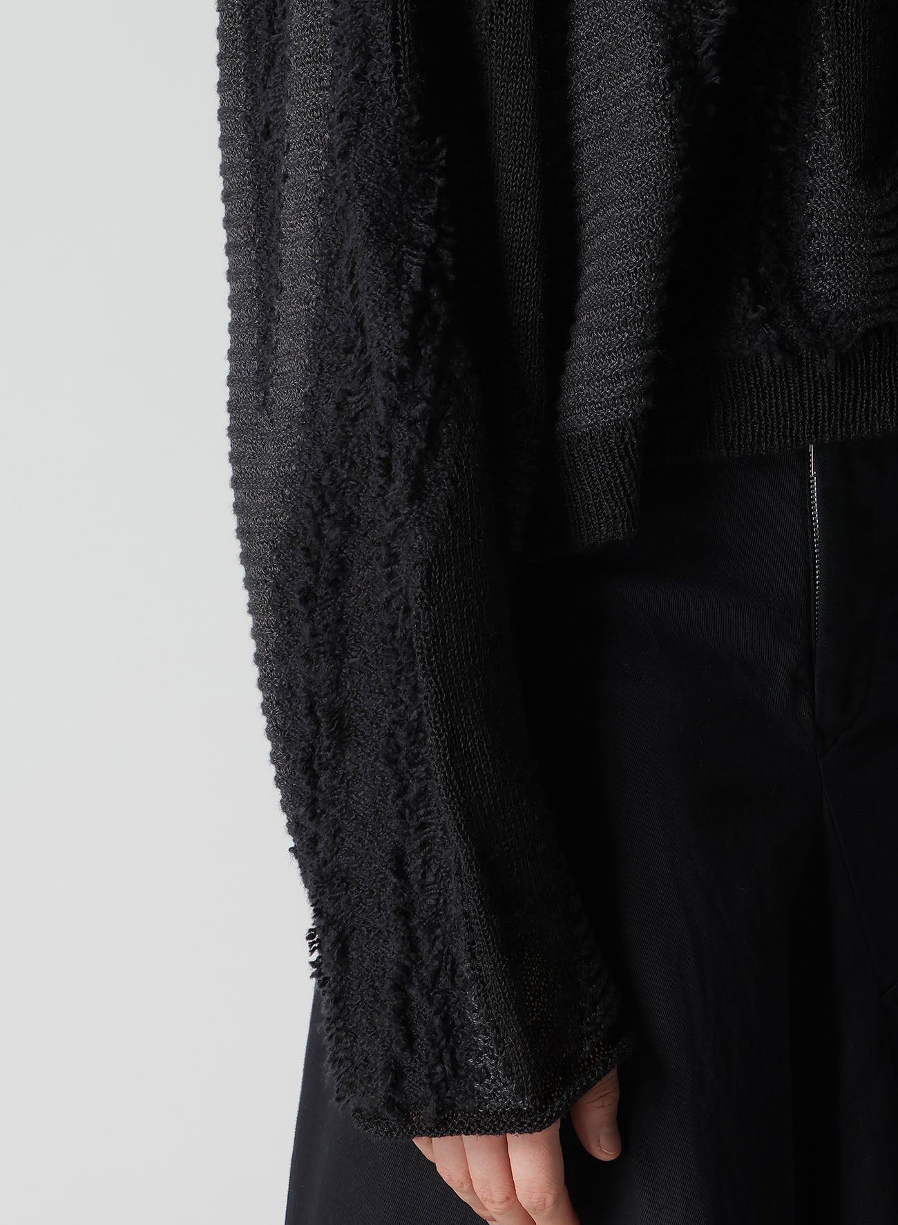 【12/13 12:00(JST) Release】SHEER INTERSIA JACQUARD CREW NECK RELAXED CARDIGAN