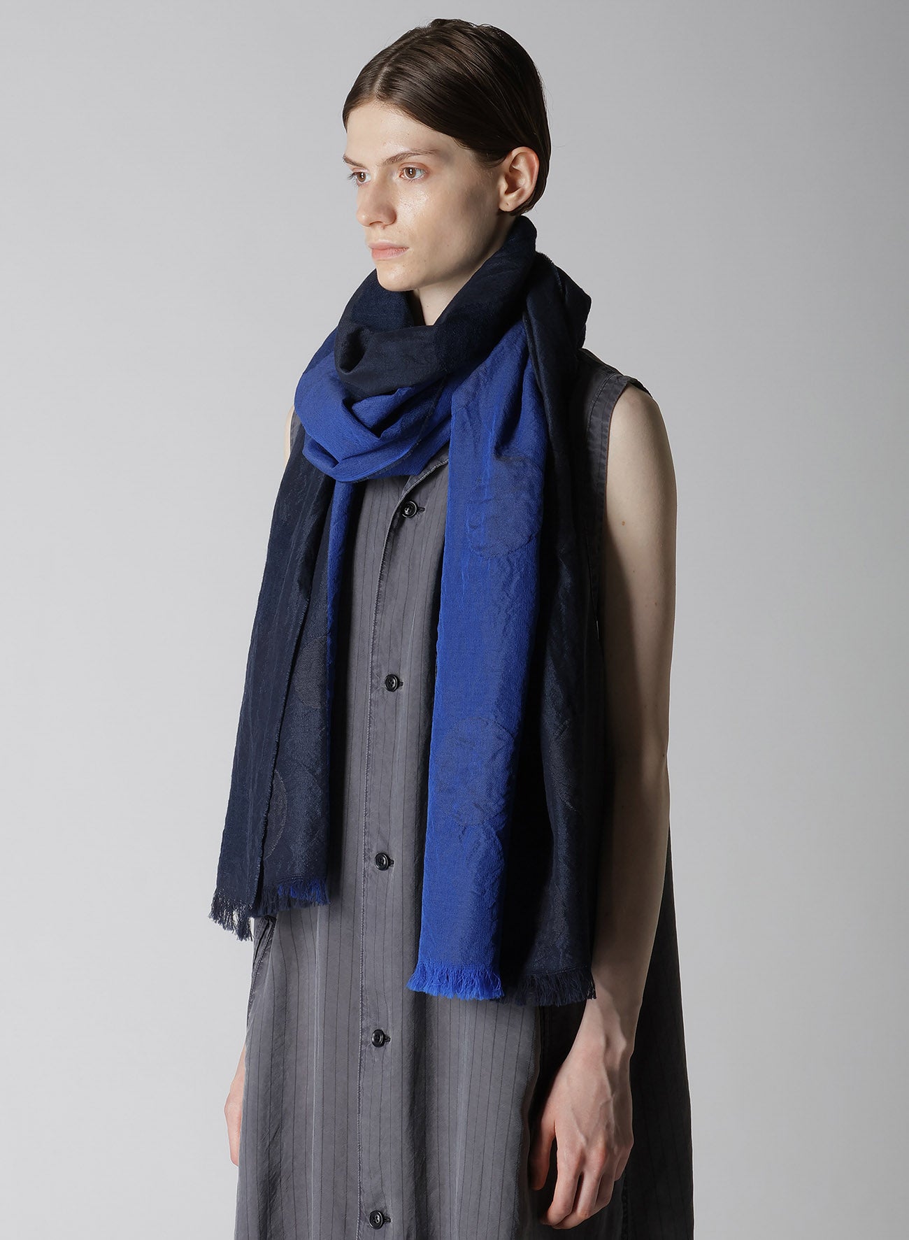 【12/4 12:00(JST) Release】JACQUARD PANEL POLKA DOT SCARF