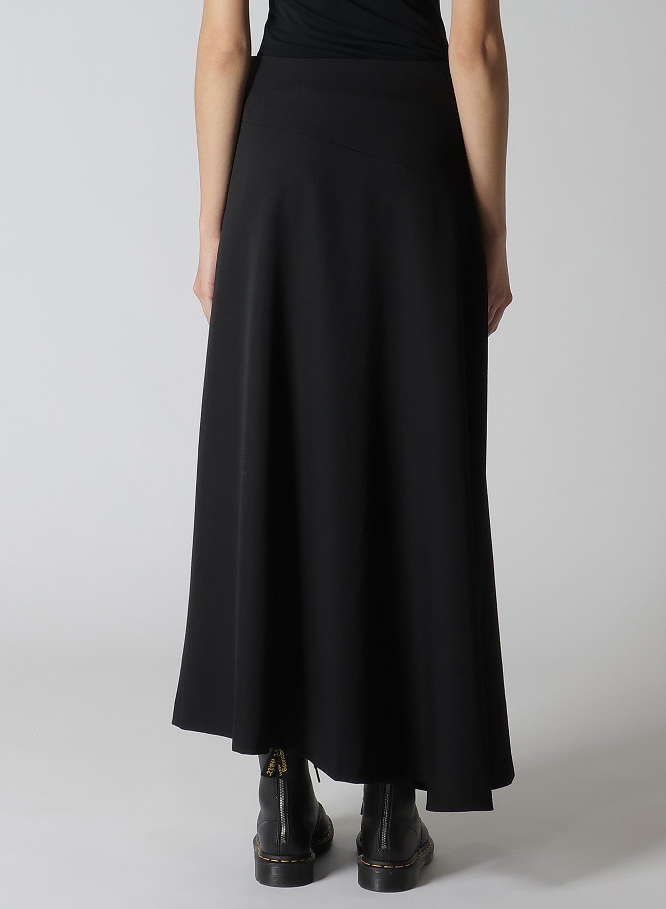 【12/13 12:00(JST) Release】WOOL GABARDINE ASYMMETERIC FLARE SKIRT