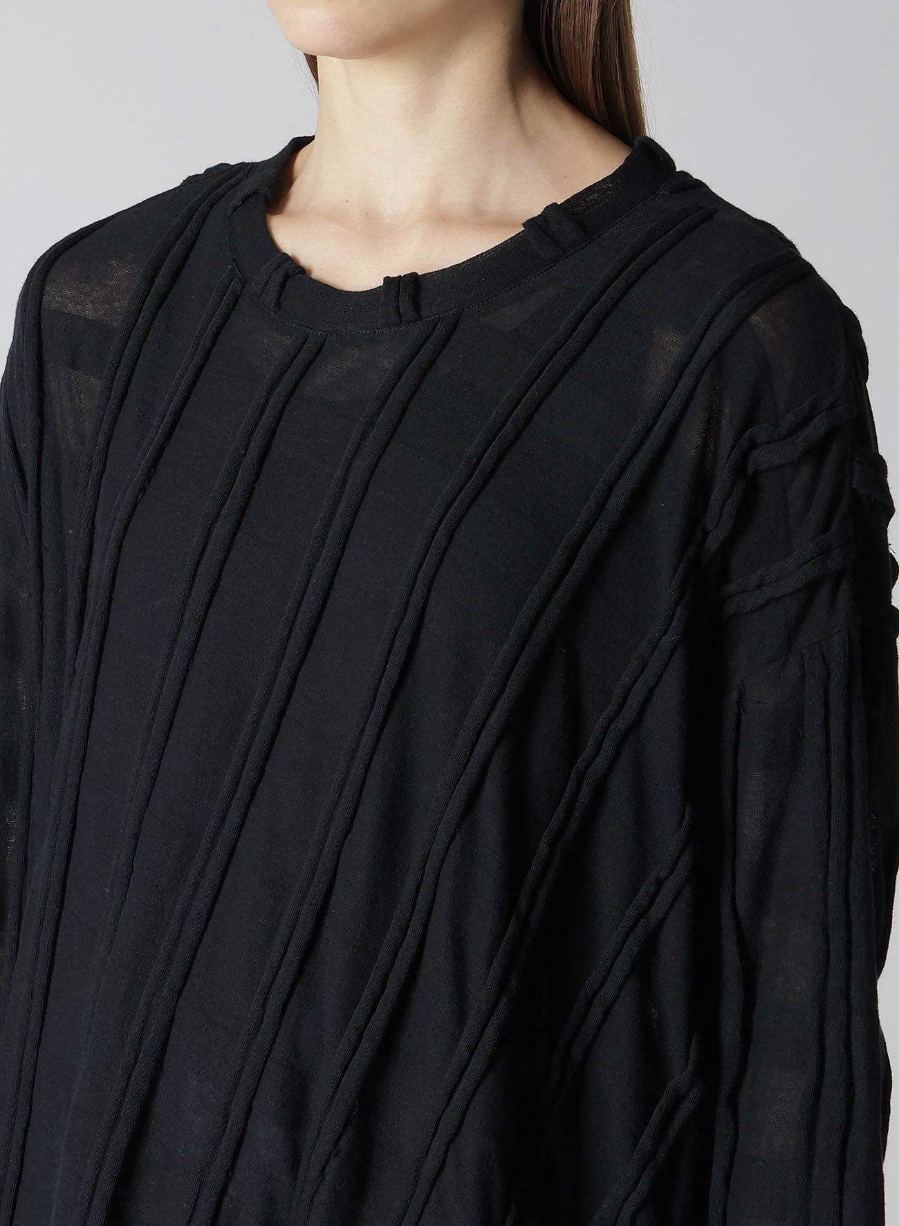 【12/13 12:00(JST) Release】CHECK CUT JACQUARD ASYMMETRIC DRAPE T