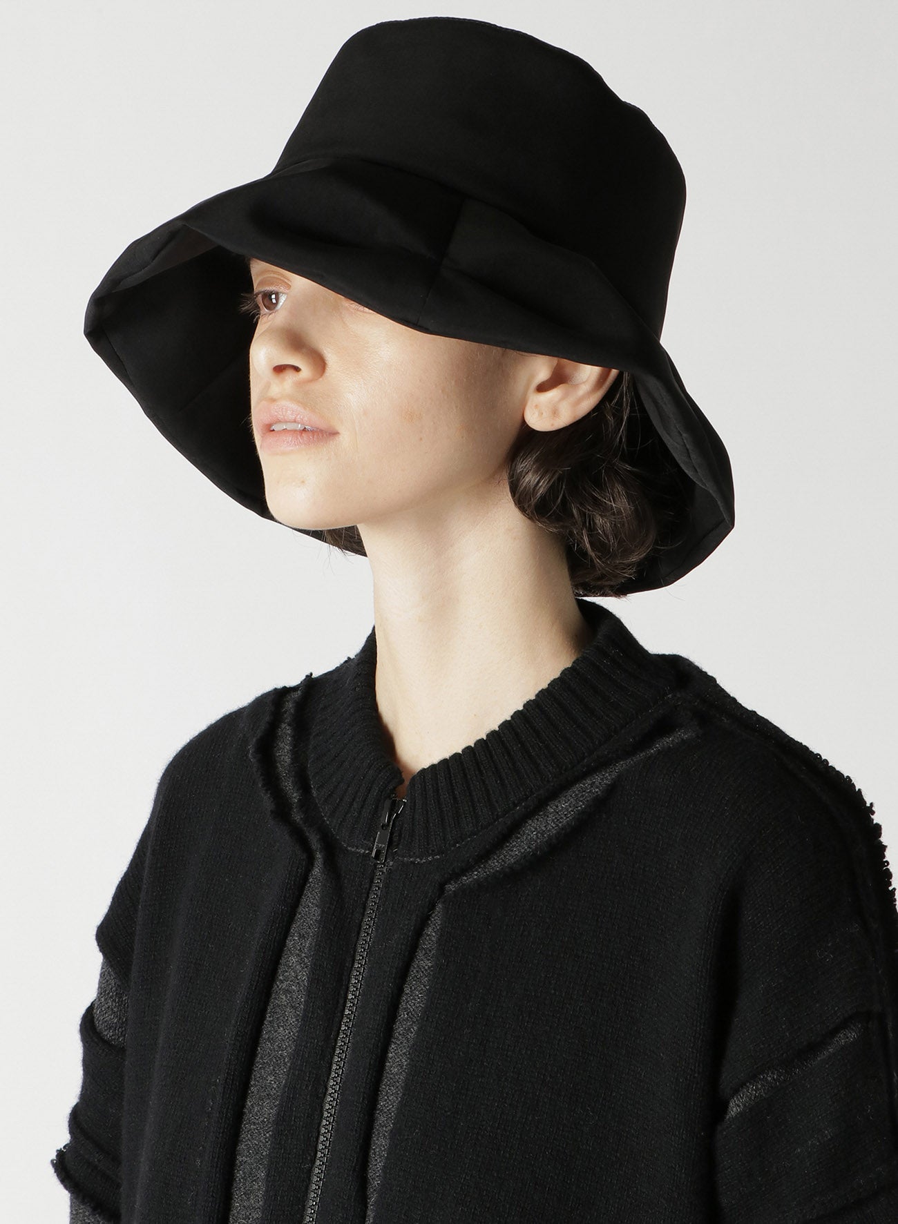 TA/PE CREPE de CHINE CLOCHE