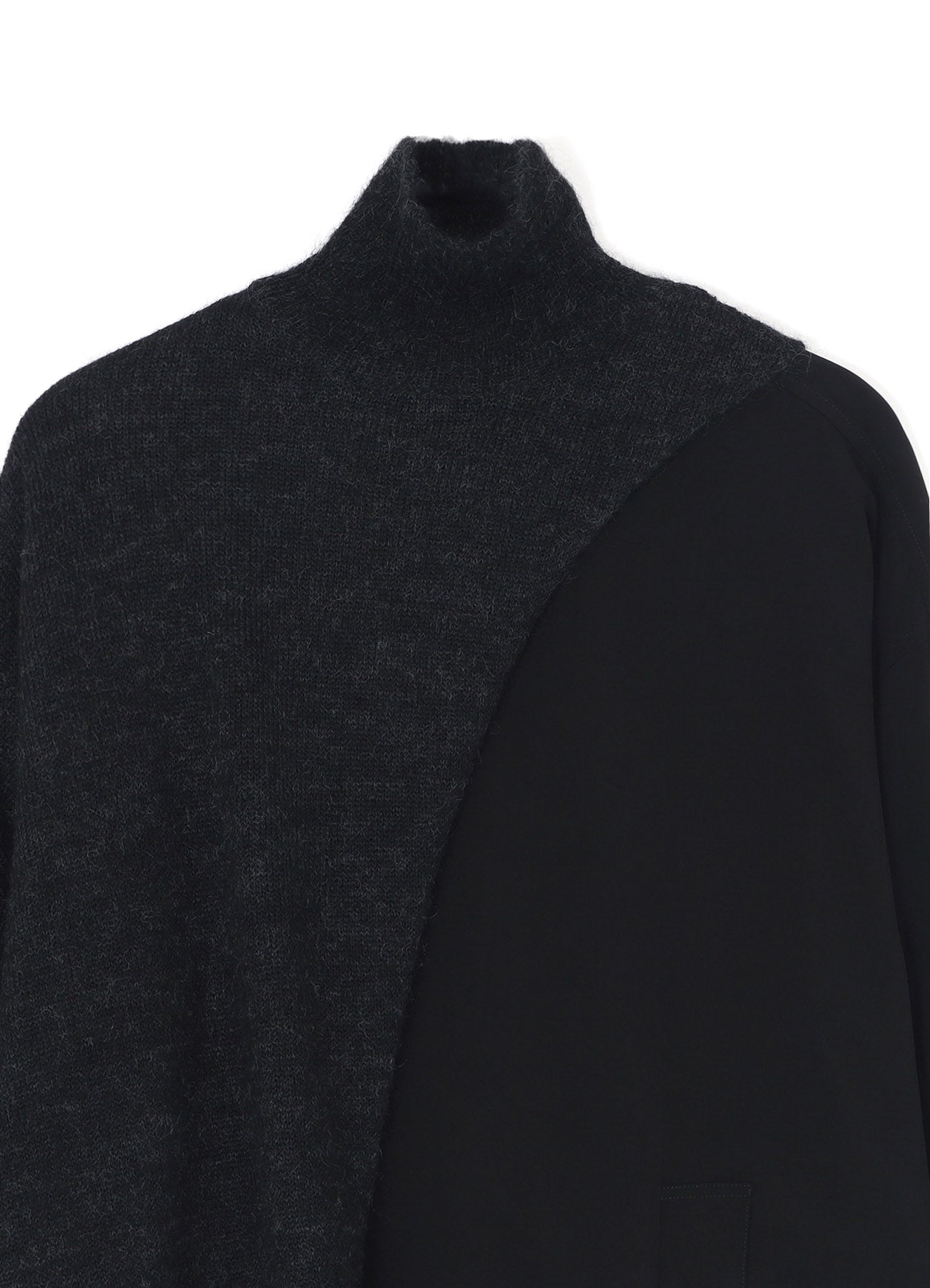 MOHAIR BLEND TURTLENECK