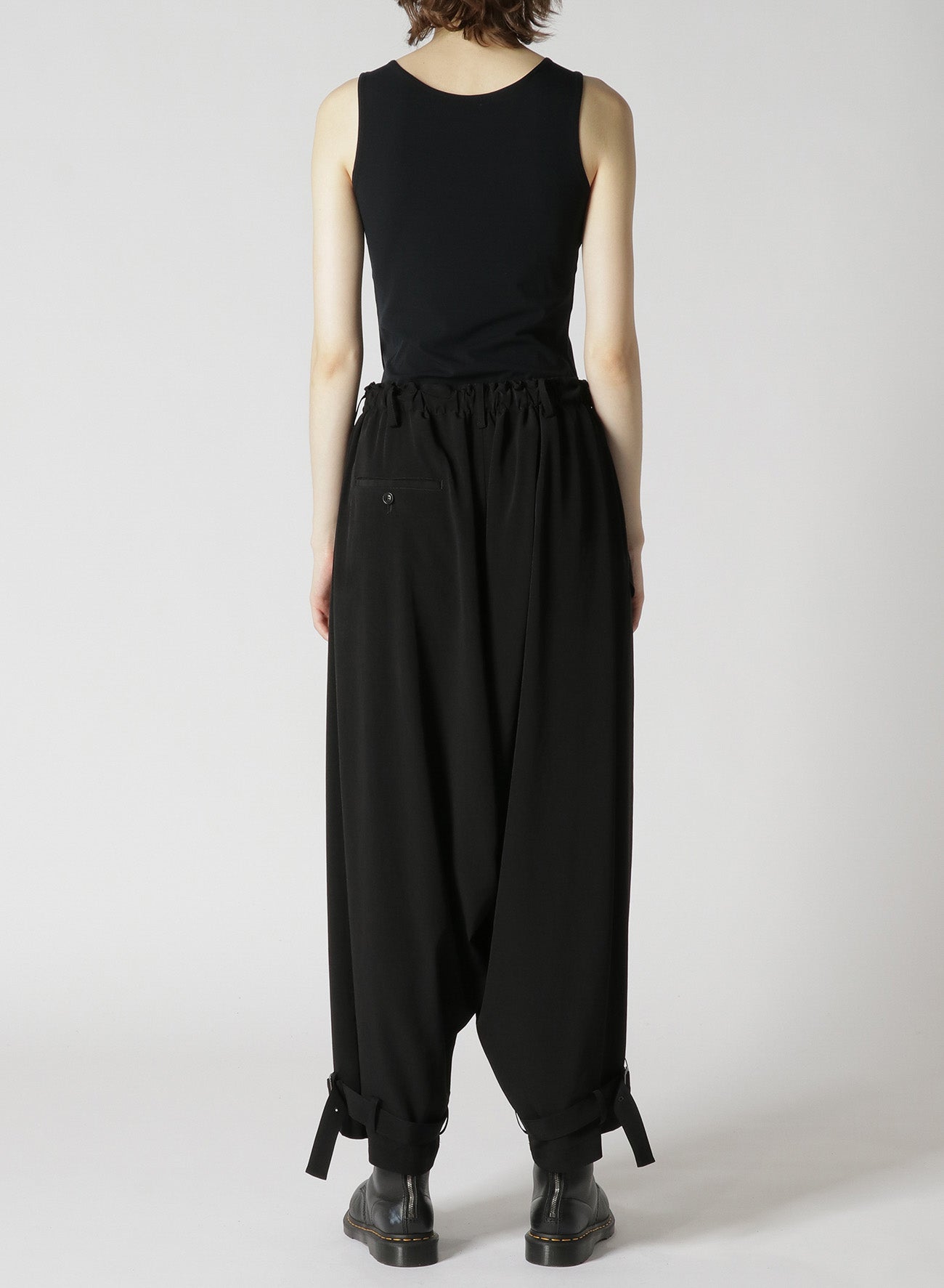 GATHERED HEM-BELTED PANTS