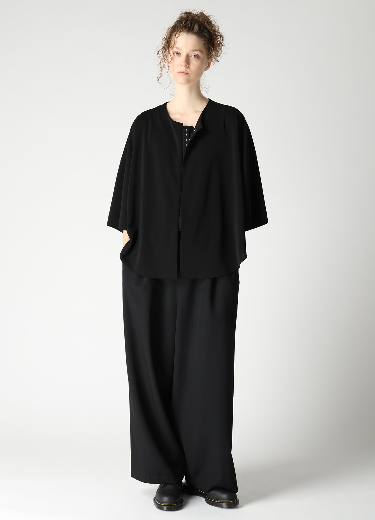TA/PE STRETCH JERSEY FRONT HOOK BLOUSE