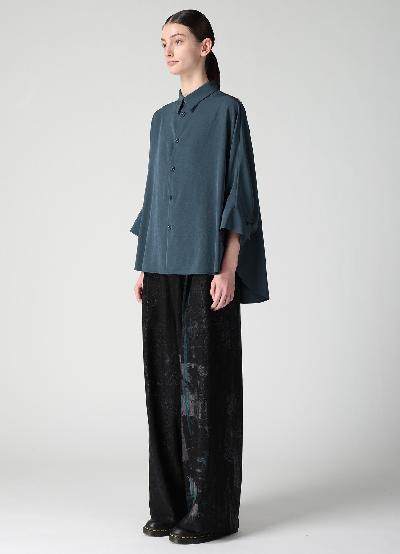 TA/PE CREPE DE CHINE HALF SLEEVE CAPE SHIRT