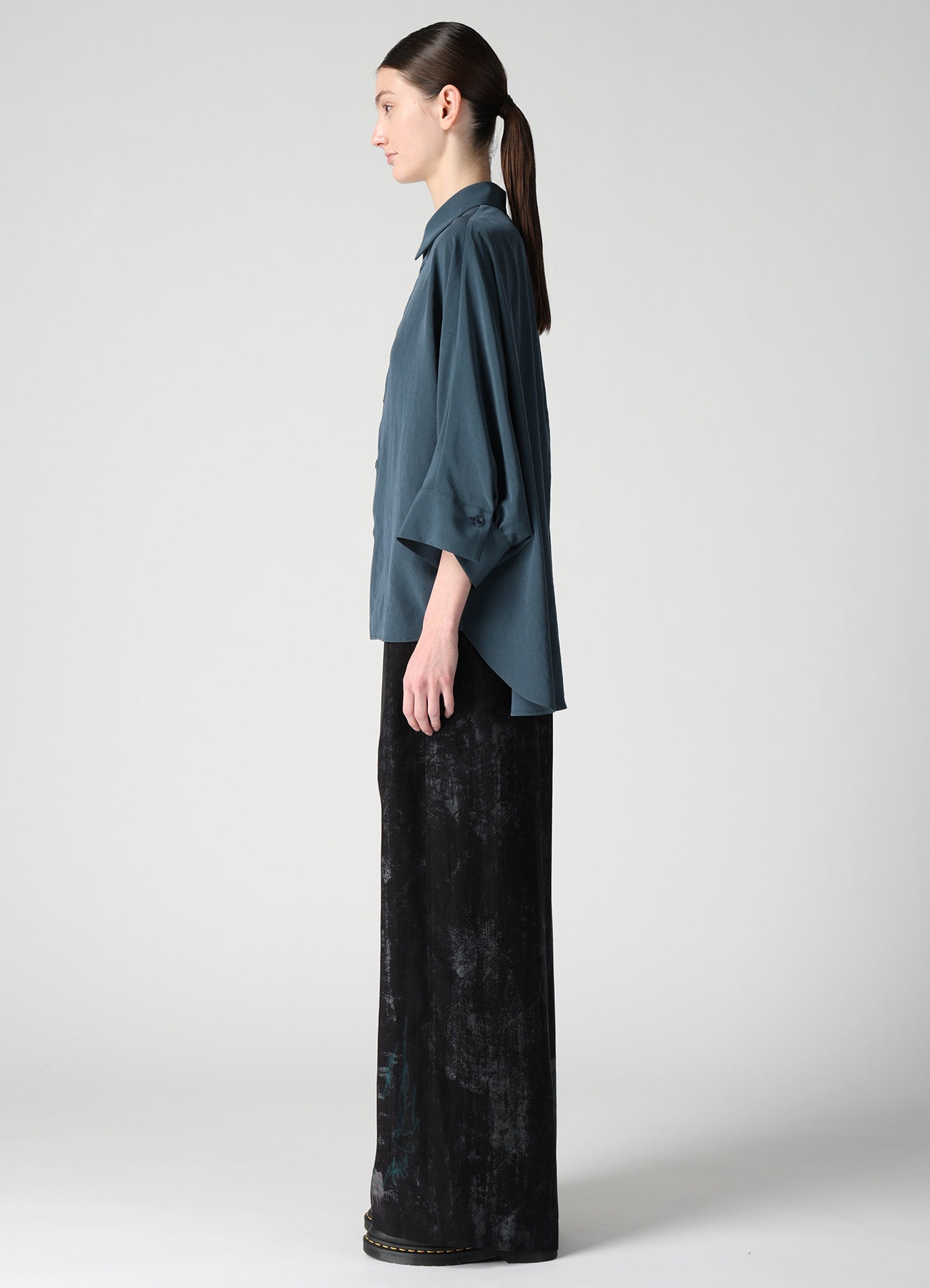 TA/PE CREPE DE CHINE HALF SLEEVE CAPE SHIRT