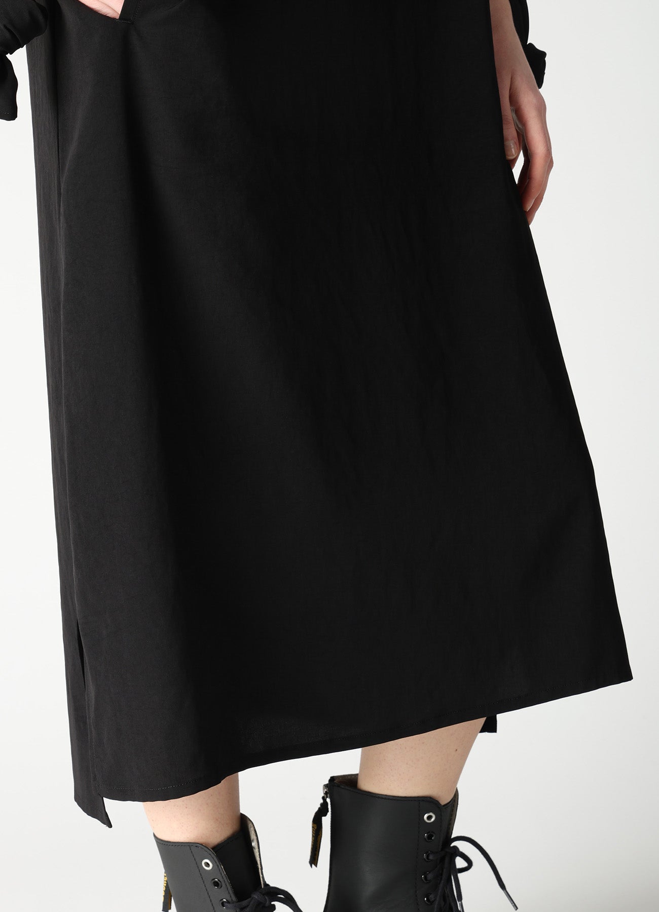 TA/PE CREPE DE CHINE KNOT SLEEVE DRESS