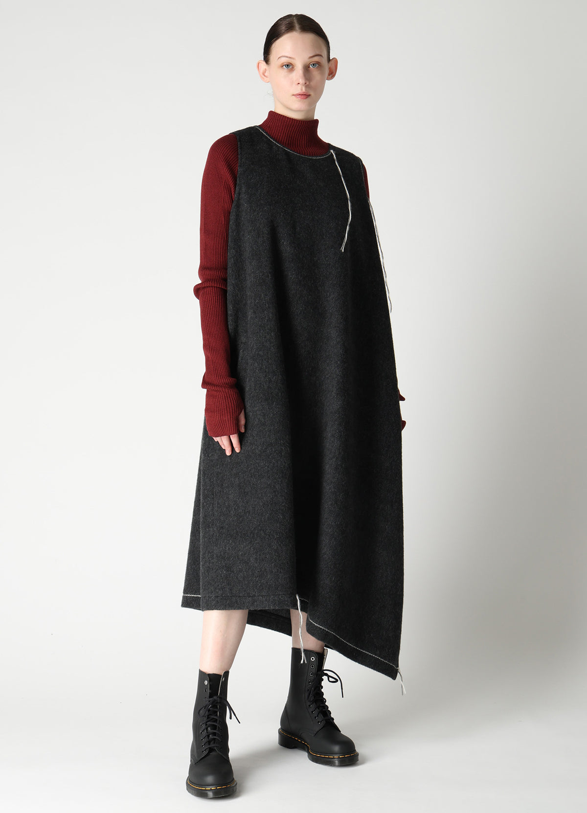LIGHT SHAGGY BIG STITCH SLEEVELESS DRESS