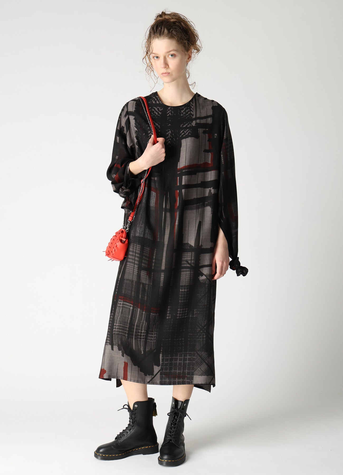 SEMI GLOSS LEATHER LACE UP SHOULDER BAG – THE SHOP YOHJI YAMAMOTO
