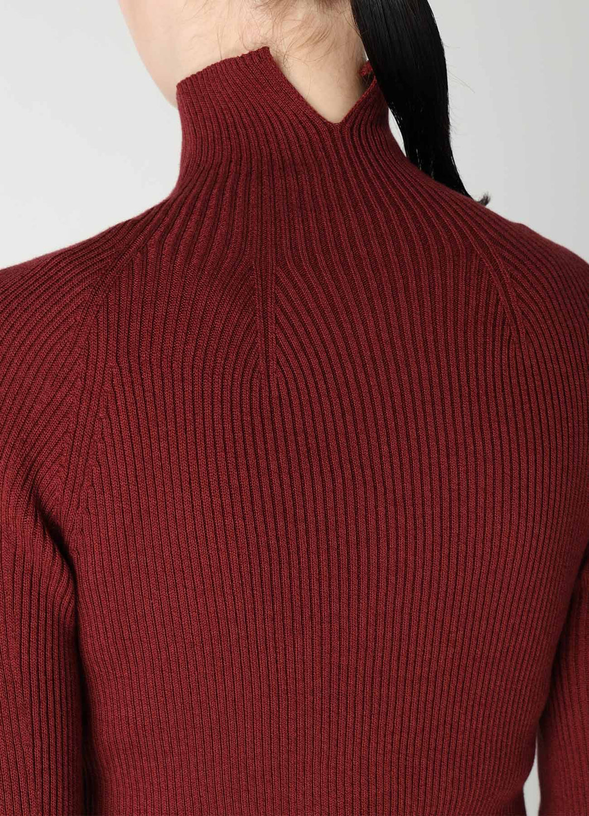 COTTON BLEND HIGH NECK CROPPED RIB KNIT