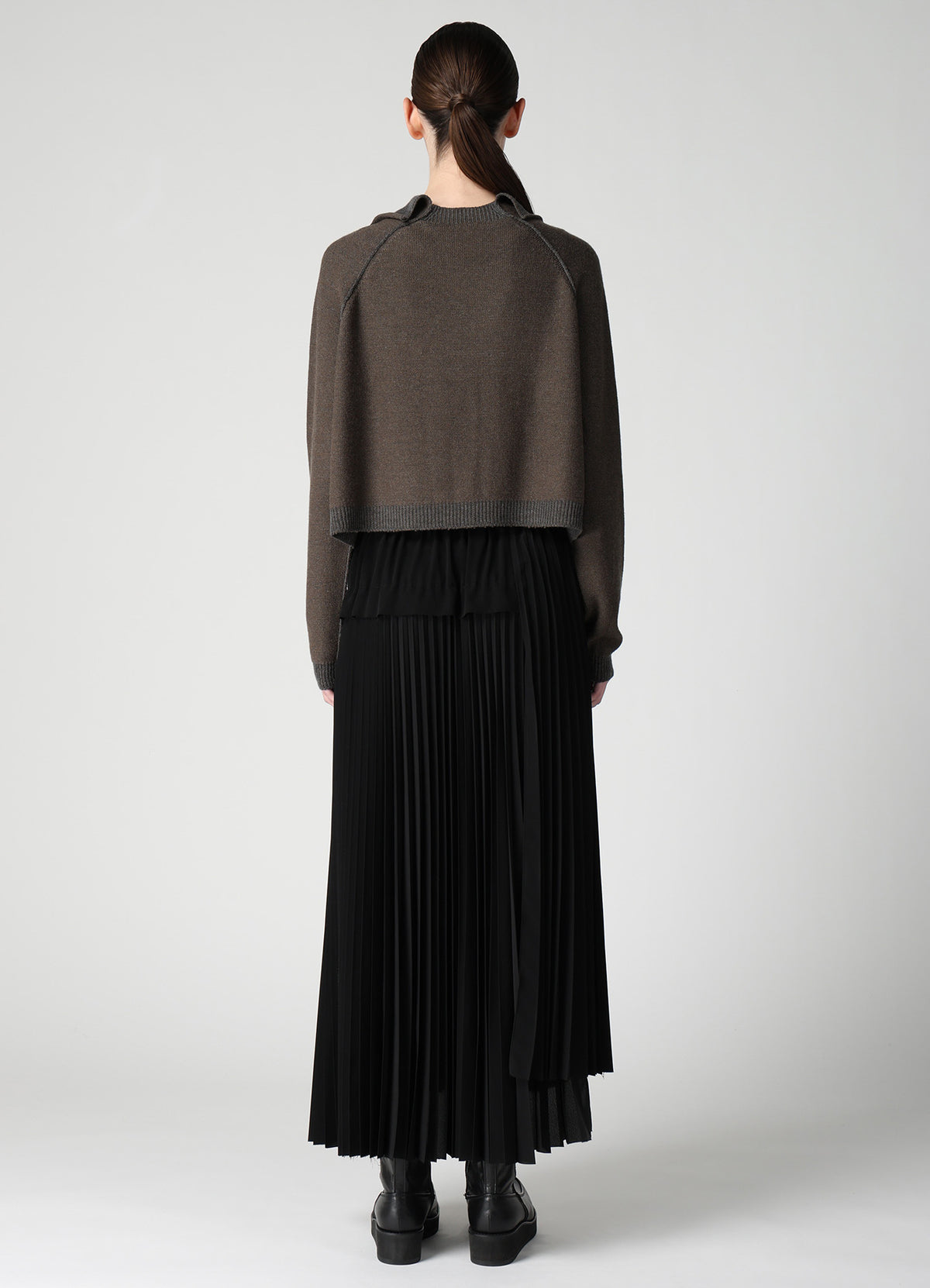 JERSEY PLATING ROUND NECK CARDIGAN