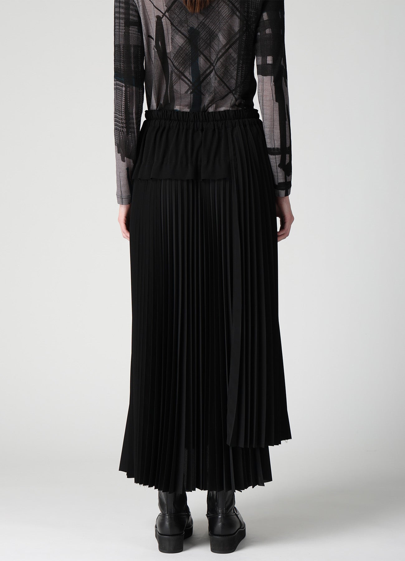 POLYESTER CREPE DE CHINE PLEATED SKIRT
