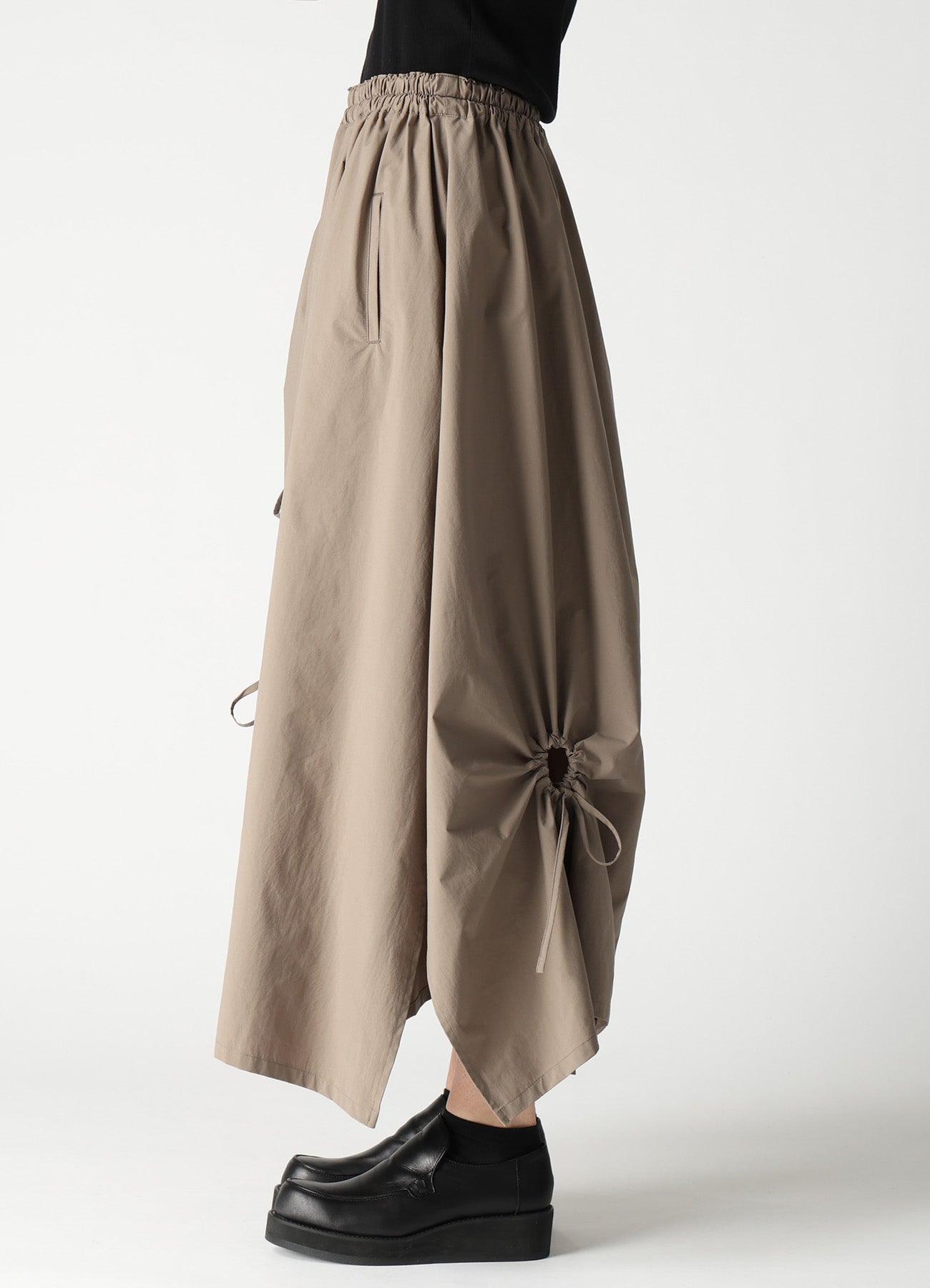 POLYESTER TYPEWRITER CIRCLE GATHER SKIRT