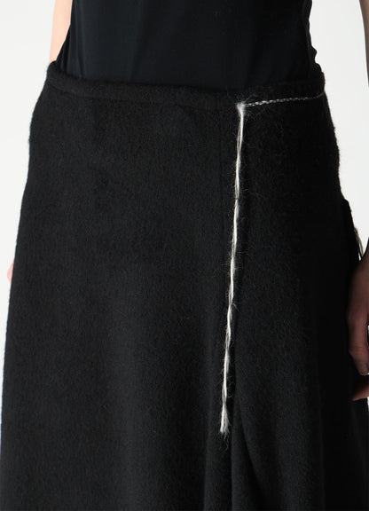 LIGHT SHAGGY BIG STITCH FLARE SKIRT