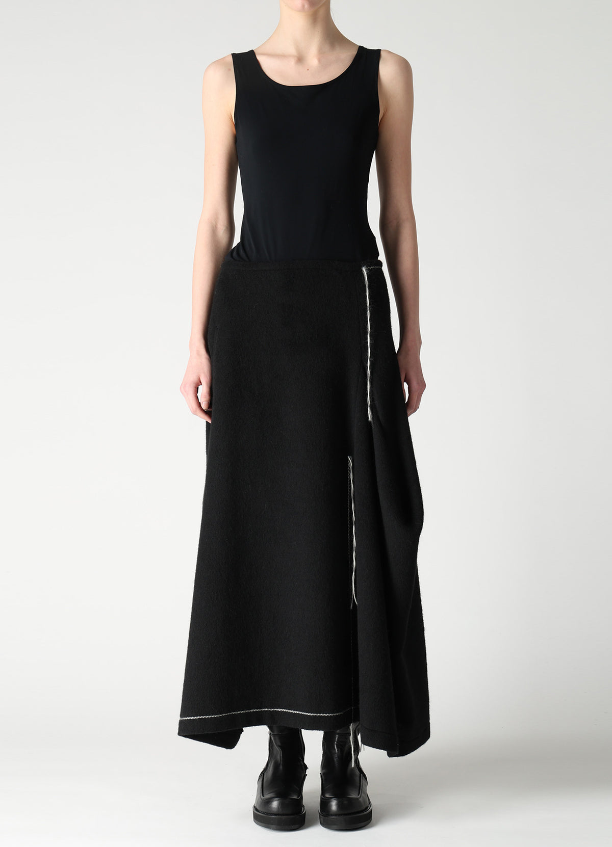 LIGHT SHAGGY BIG STITCH FLARE SKIRT