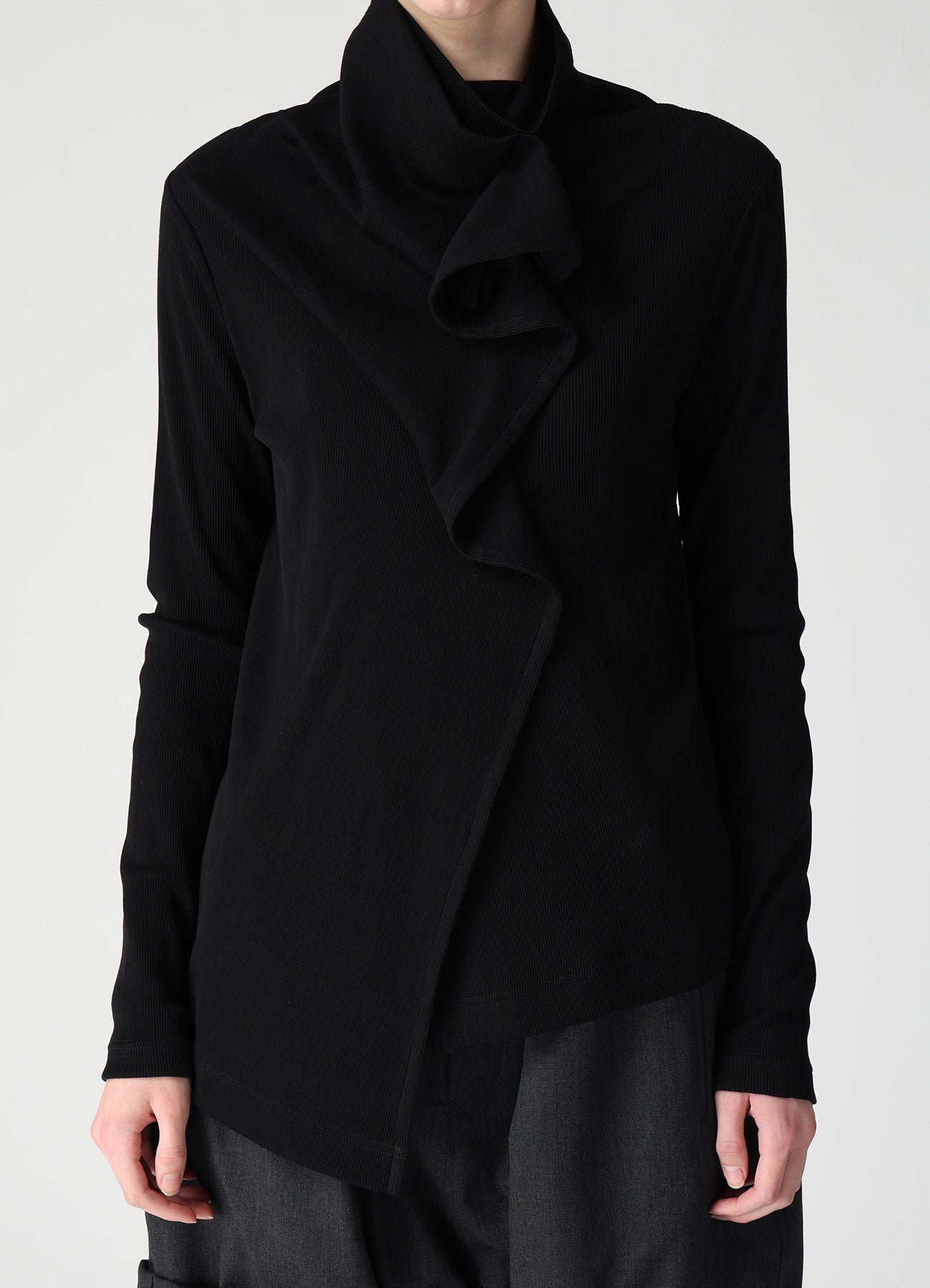 RIB PANEL SHORT HIGH NECK T-SHIRT