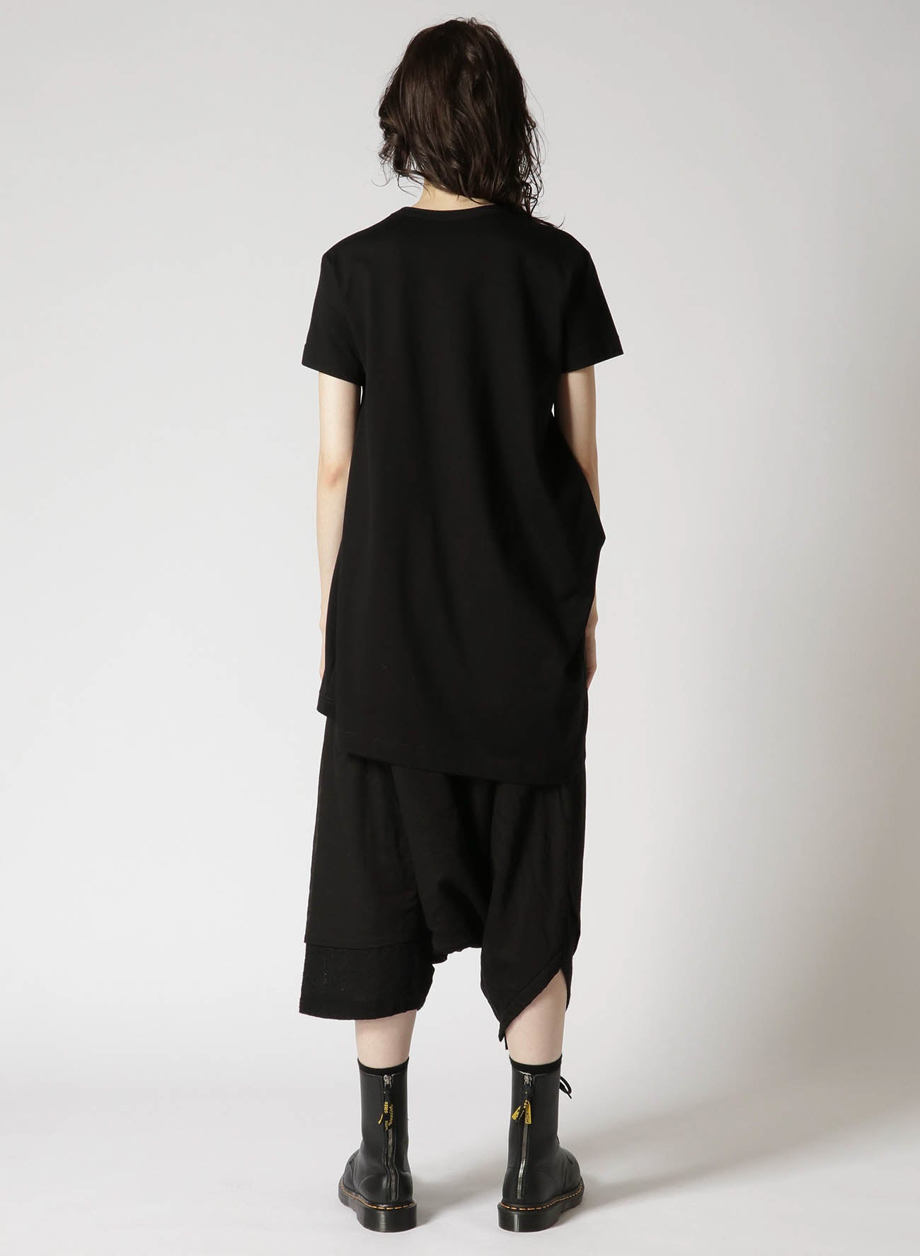 RIB PANEL SHORT HIGH NECK T-SHIRT