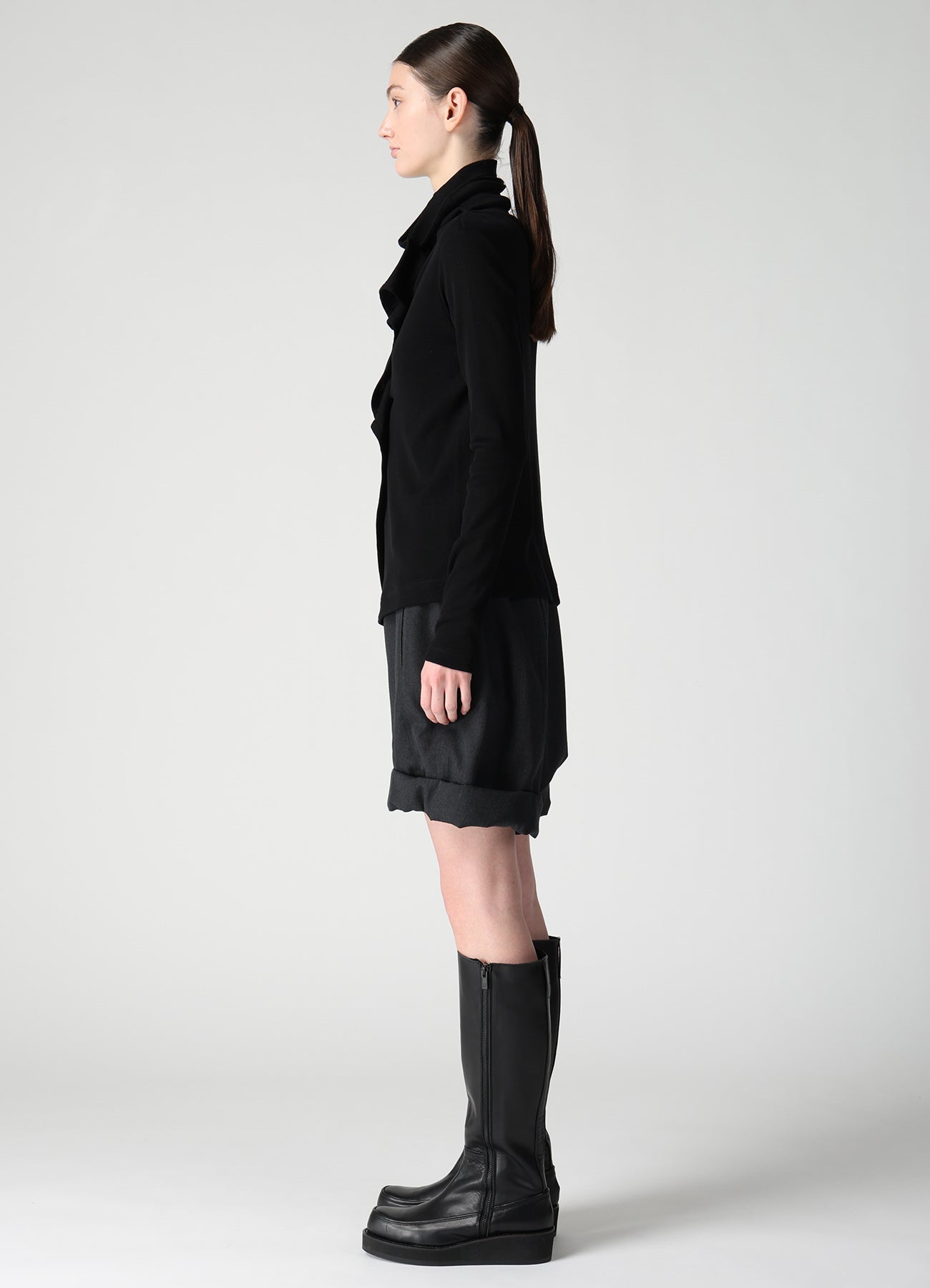 RIB PANEL SHORT HIGH NECK T-SHIRT