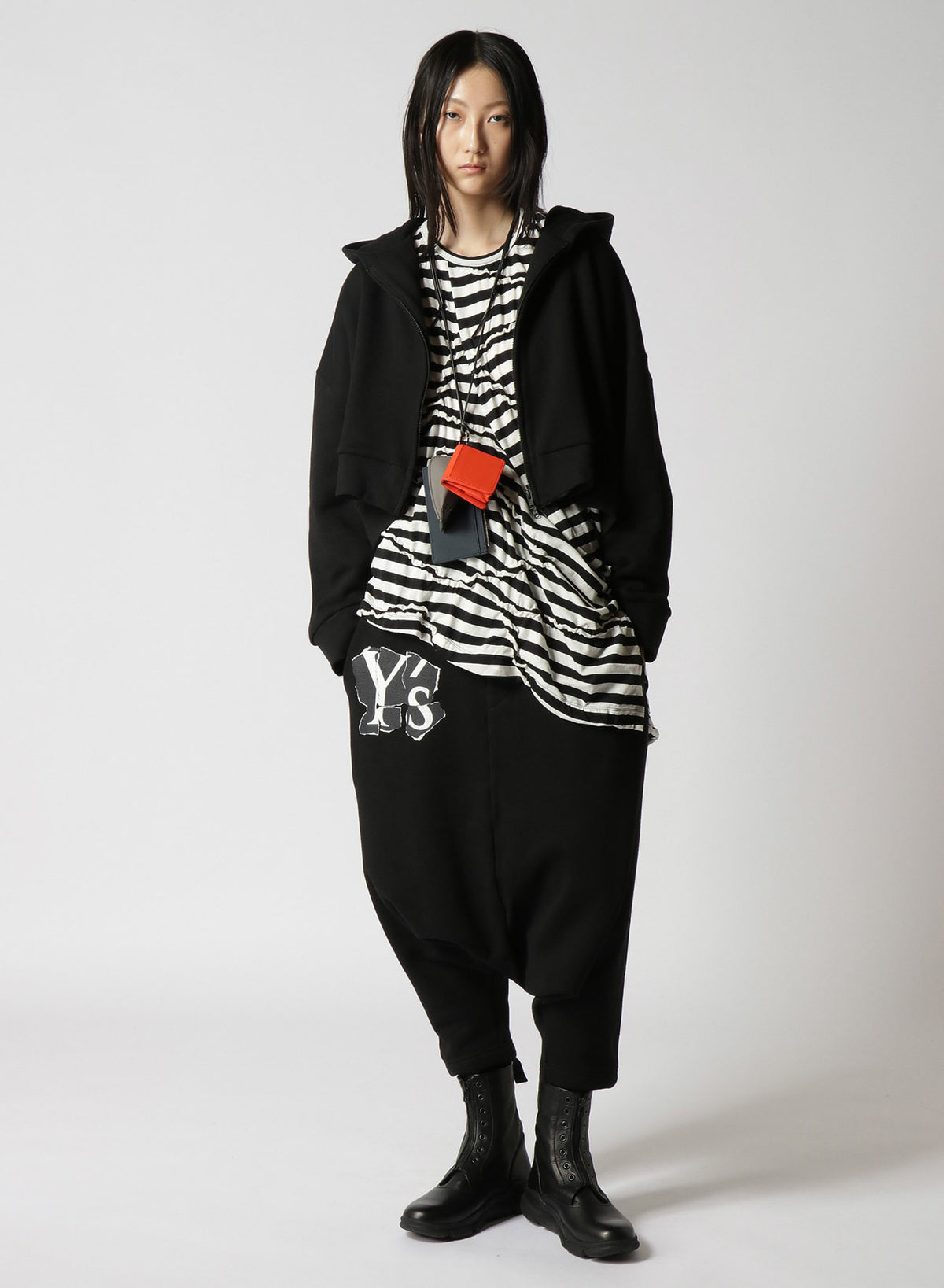 CABLE PILE JACQUARD CROPPED HOODIE