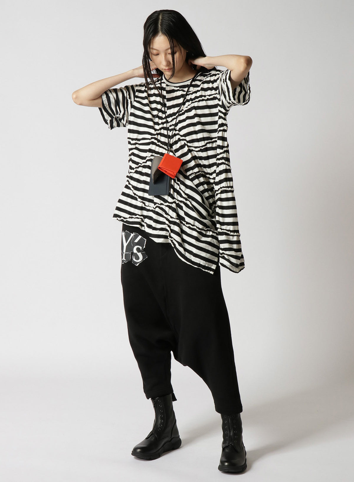 CABLE PILE JACQUARD CROPPED HOODIE