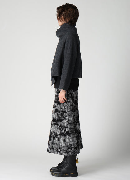 COMPRESSED PILE ASYMMETERIC RAGLAN JACKET