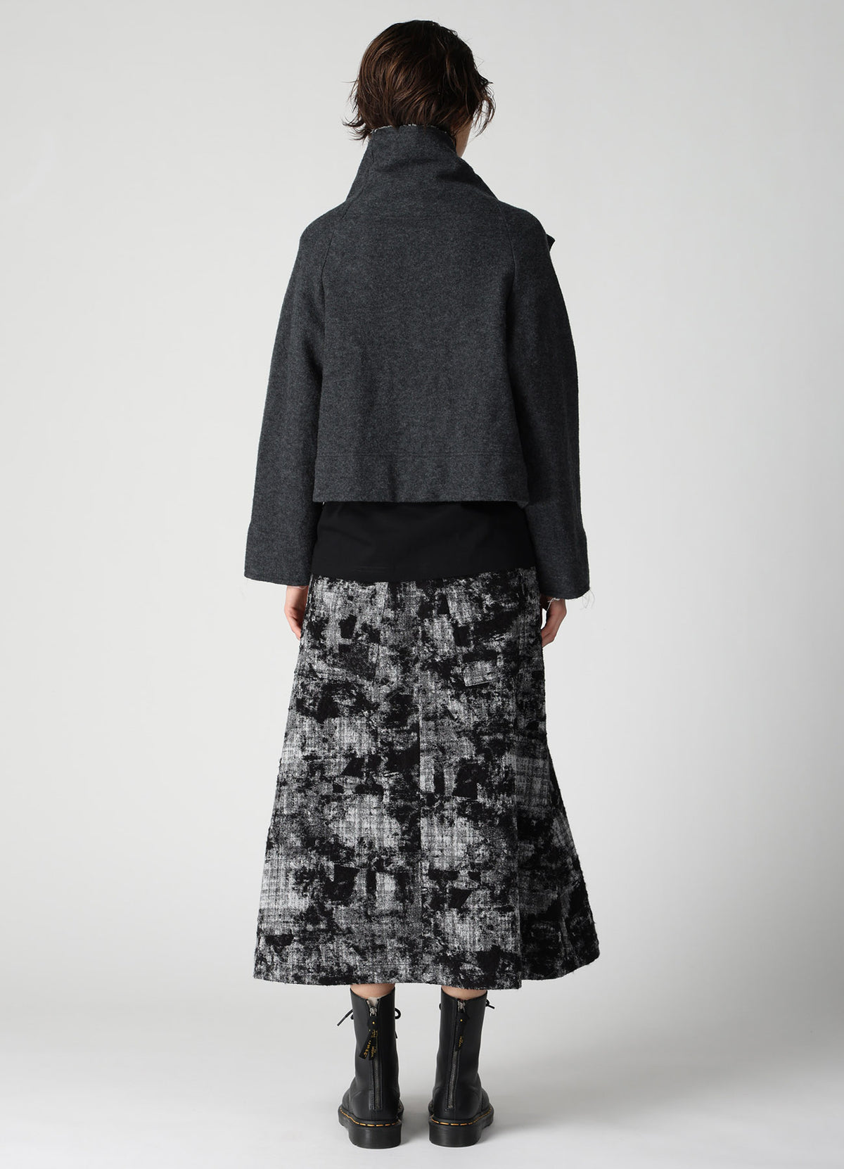 COMPRESSED PILE ASYMMETERIC RAGLAN JACKET