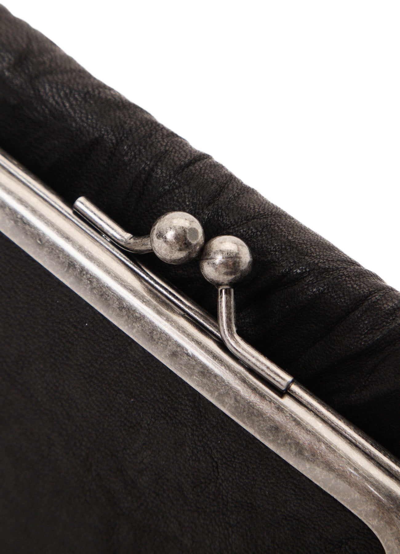 SOFT LEATHER MNI FOLDED METAL CLASP WALLET