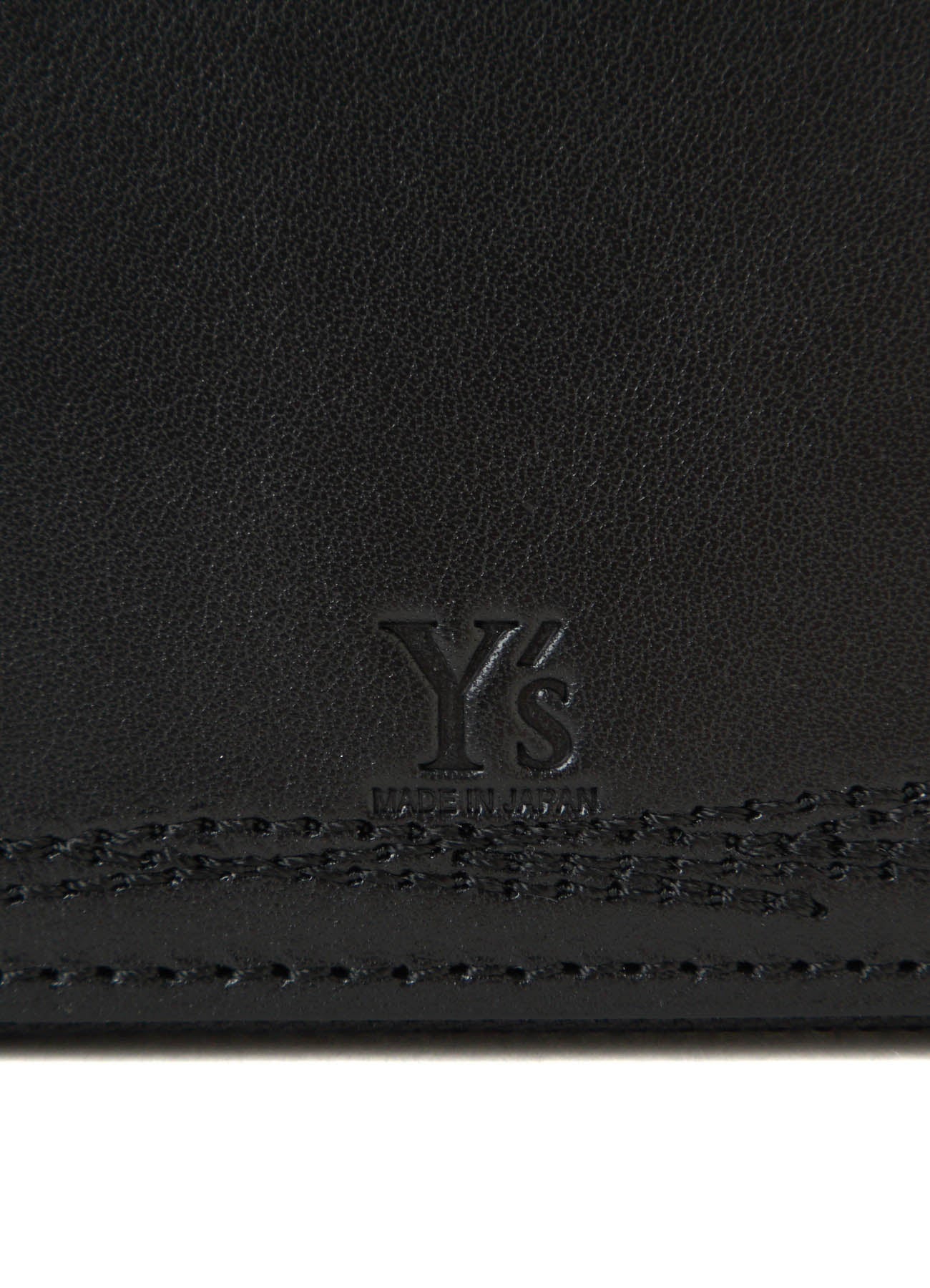 SEMI MATTE LEATHER RANDOM STITCH TRI-FOLD WALLET