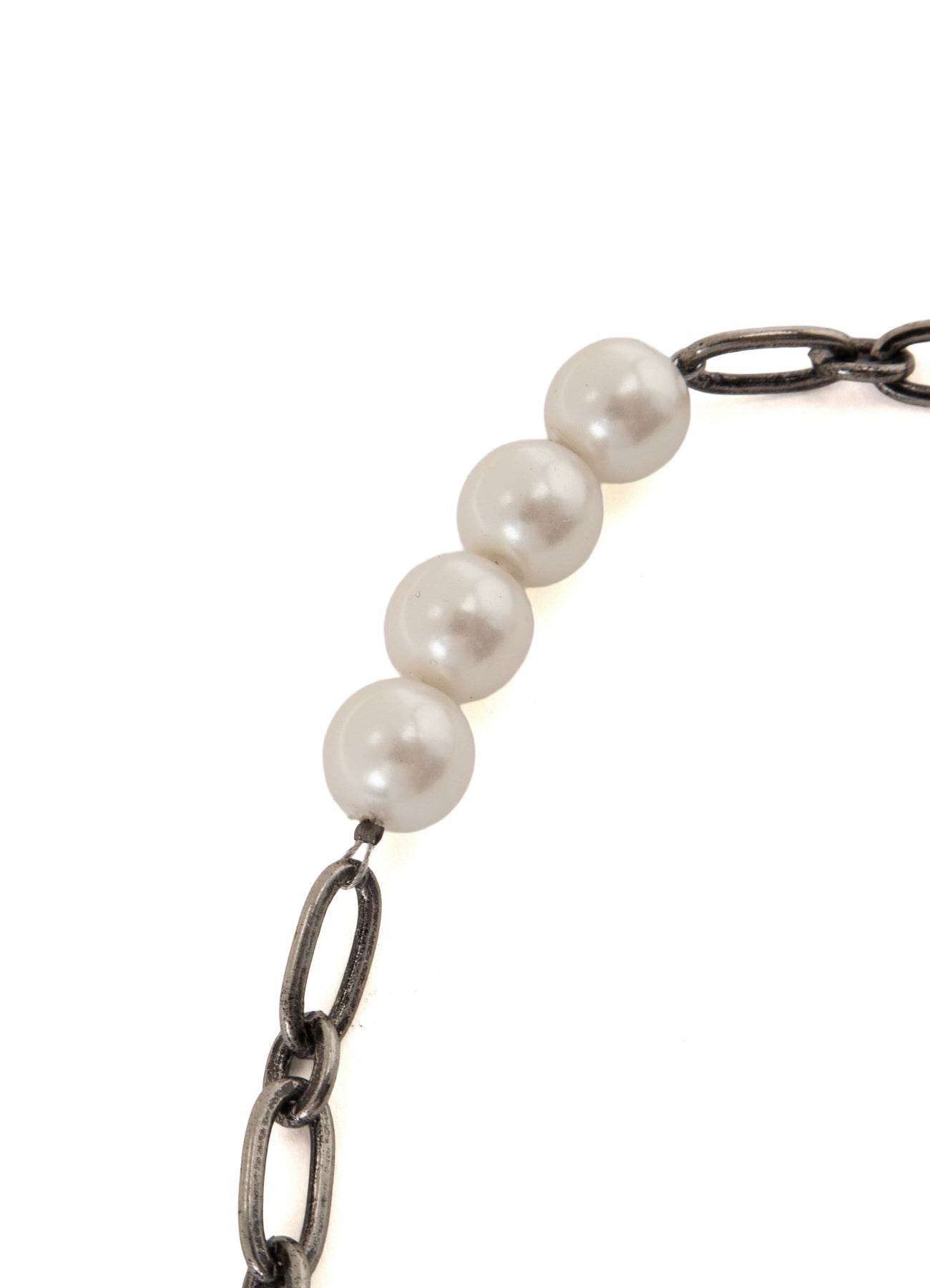 PEARL AND CHAIN CHOKER