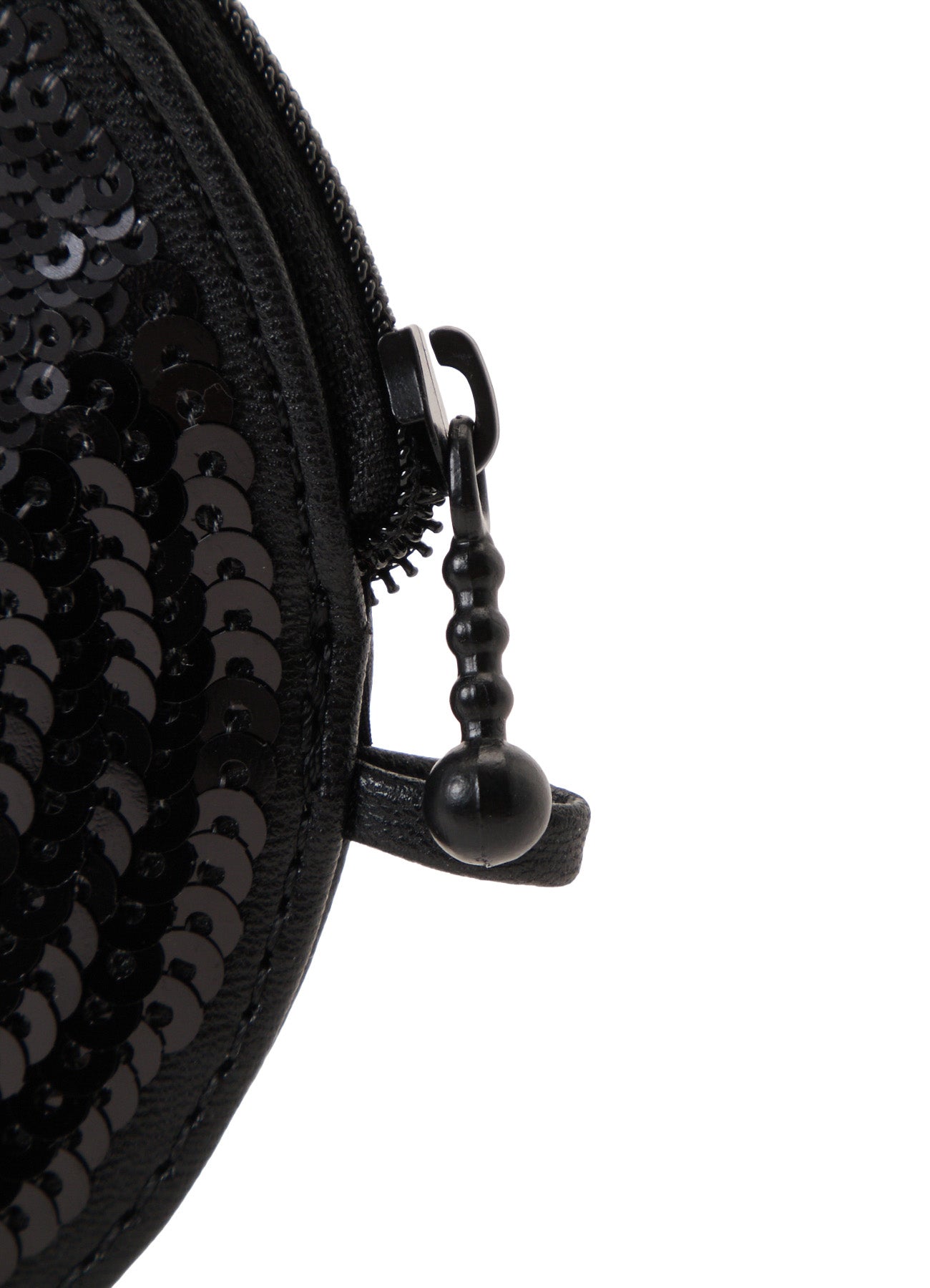 SEQUINS POUCH