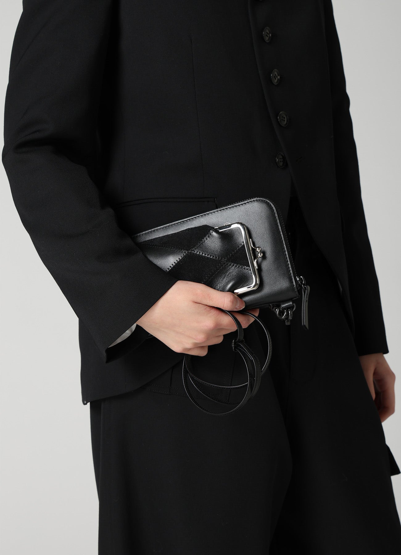 COW LEATHER ZIP PURSE