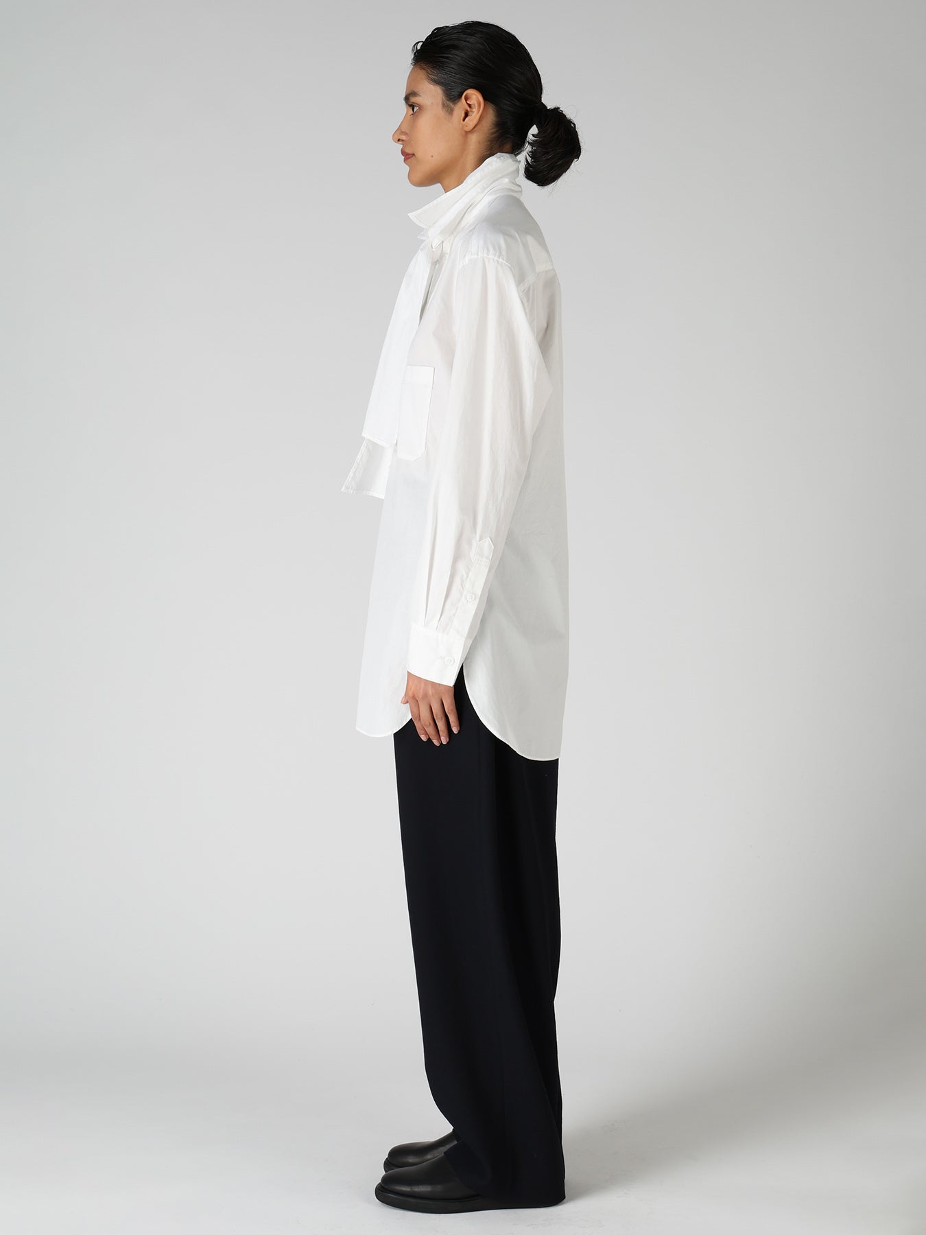 100/2 COTTON BROAD BOW COLLAR SHIRT