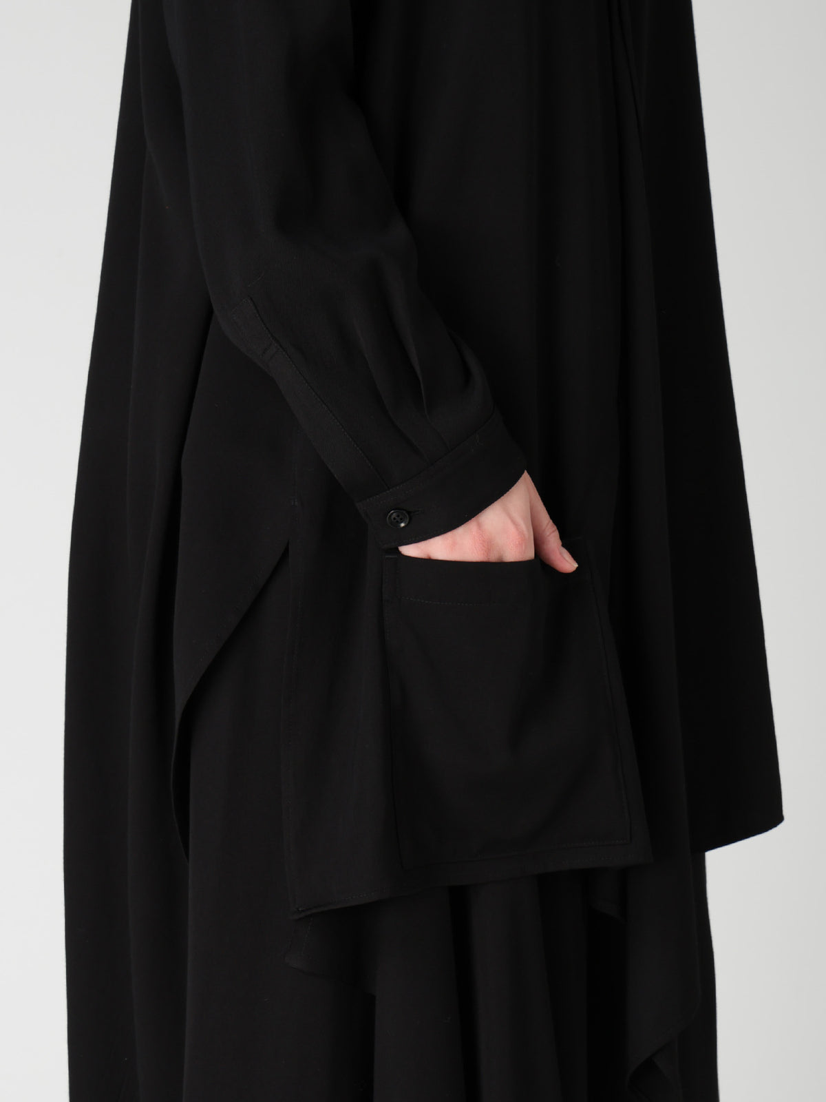 VISCOSE/TRIACETATE BLEND STAND COLLAR ASYMMETRIC BLOUSE