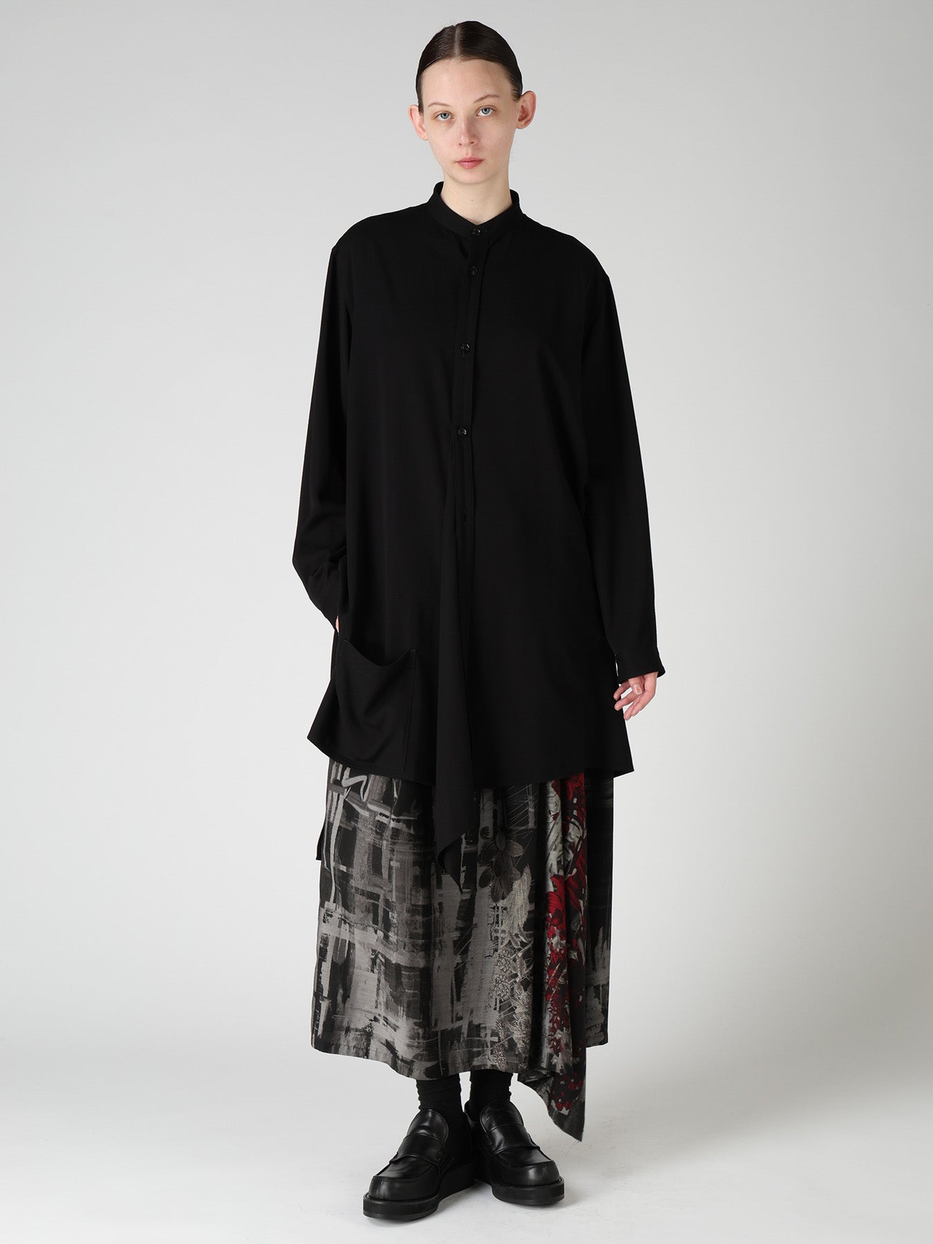 VISCOSE/TRIACETATE BLEND STAND COLLAR ASYMMETRIC BLOUSE