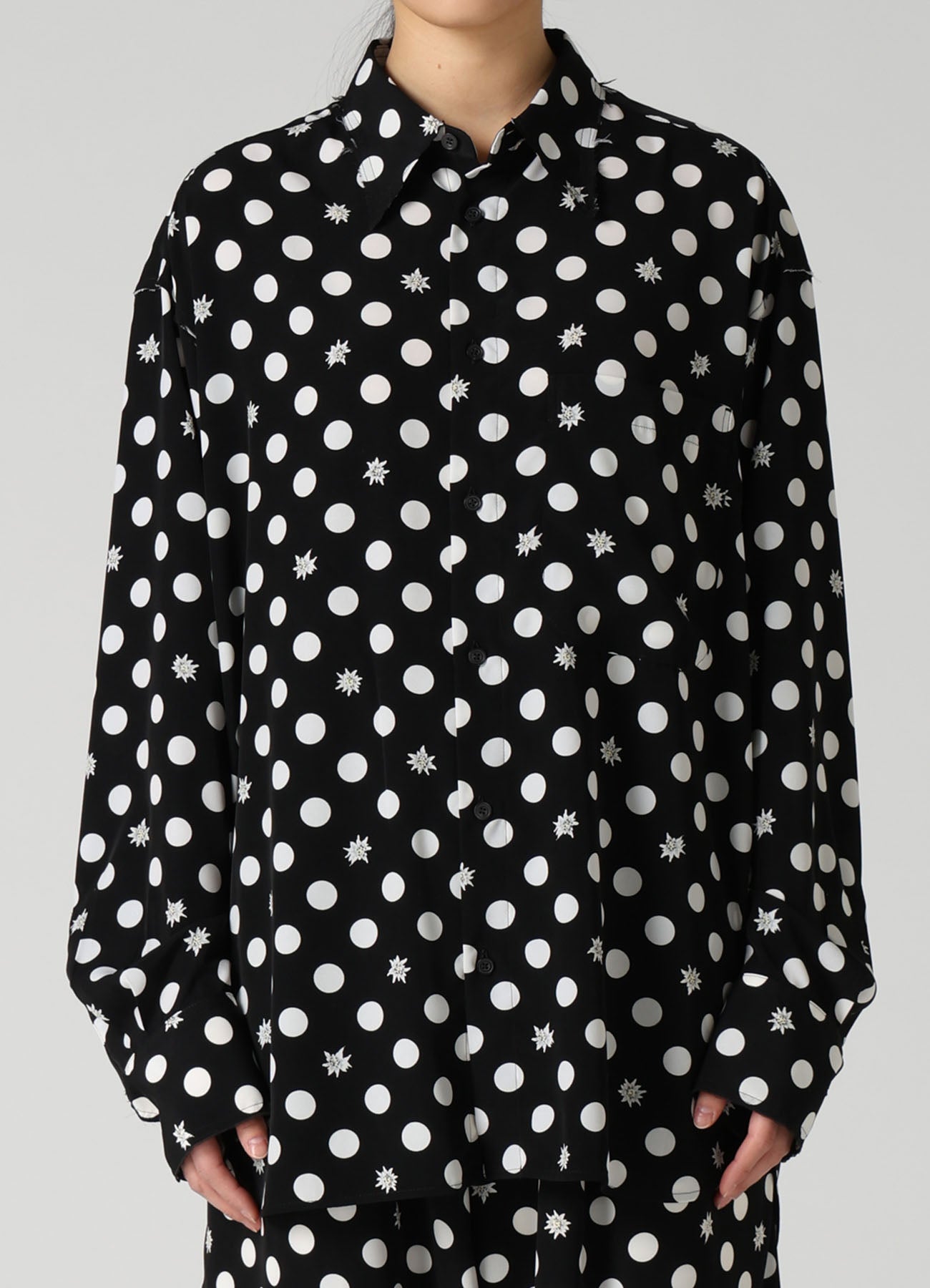 DOT FLOWER PRINT STAND COLLAR SHIRT