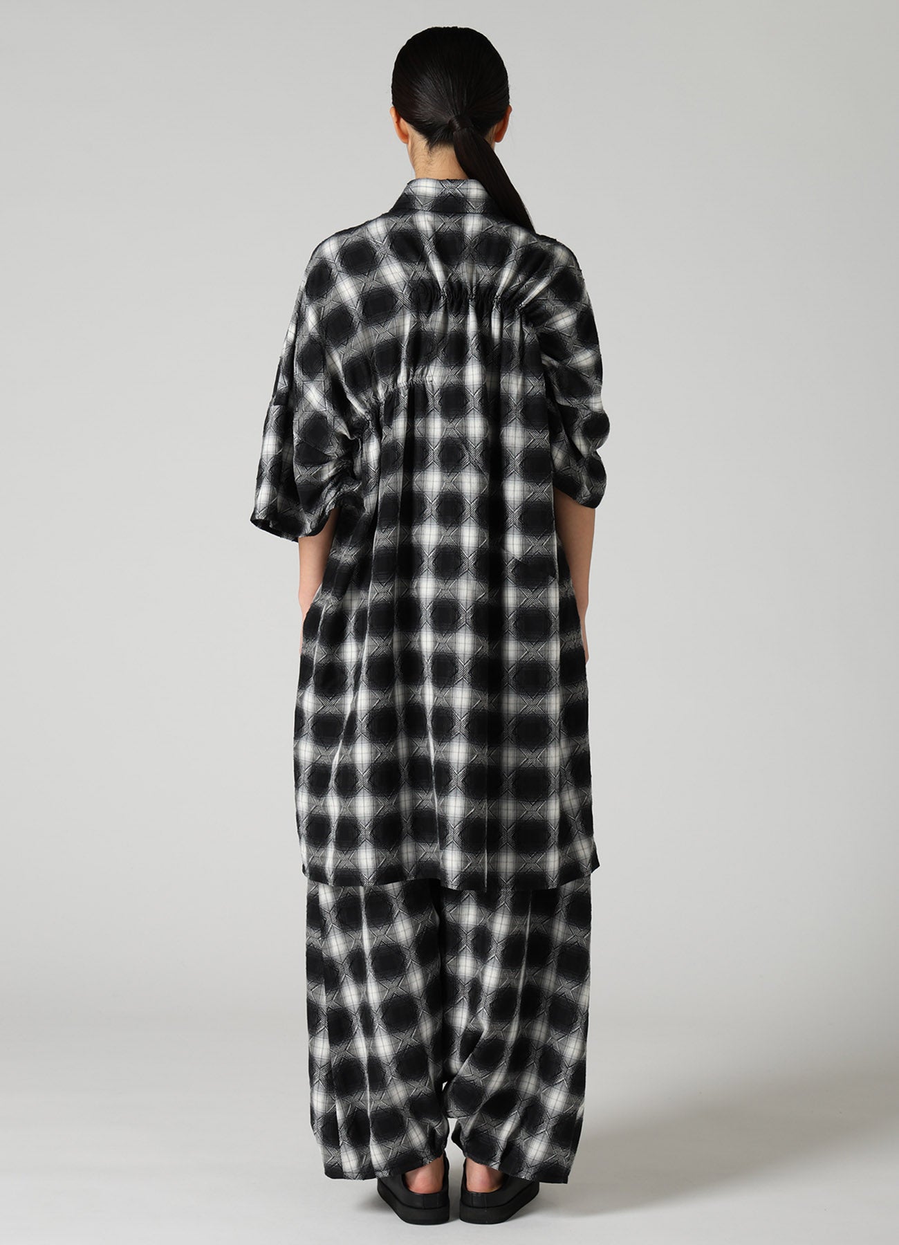 PLAID JACQUARD GATHERED OVERSIZED BLOUSE