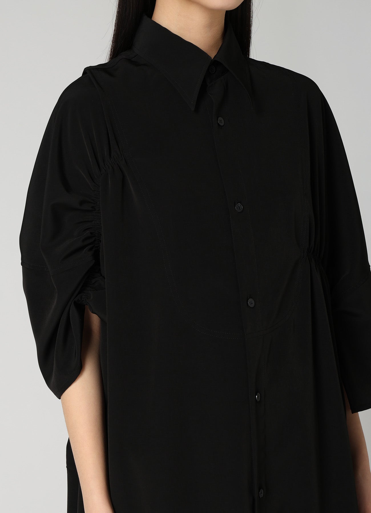 TA/PE SUPER VIYON TUSSER GATHERED OVERSIZED BLOUSE