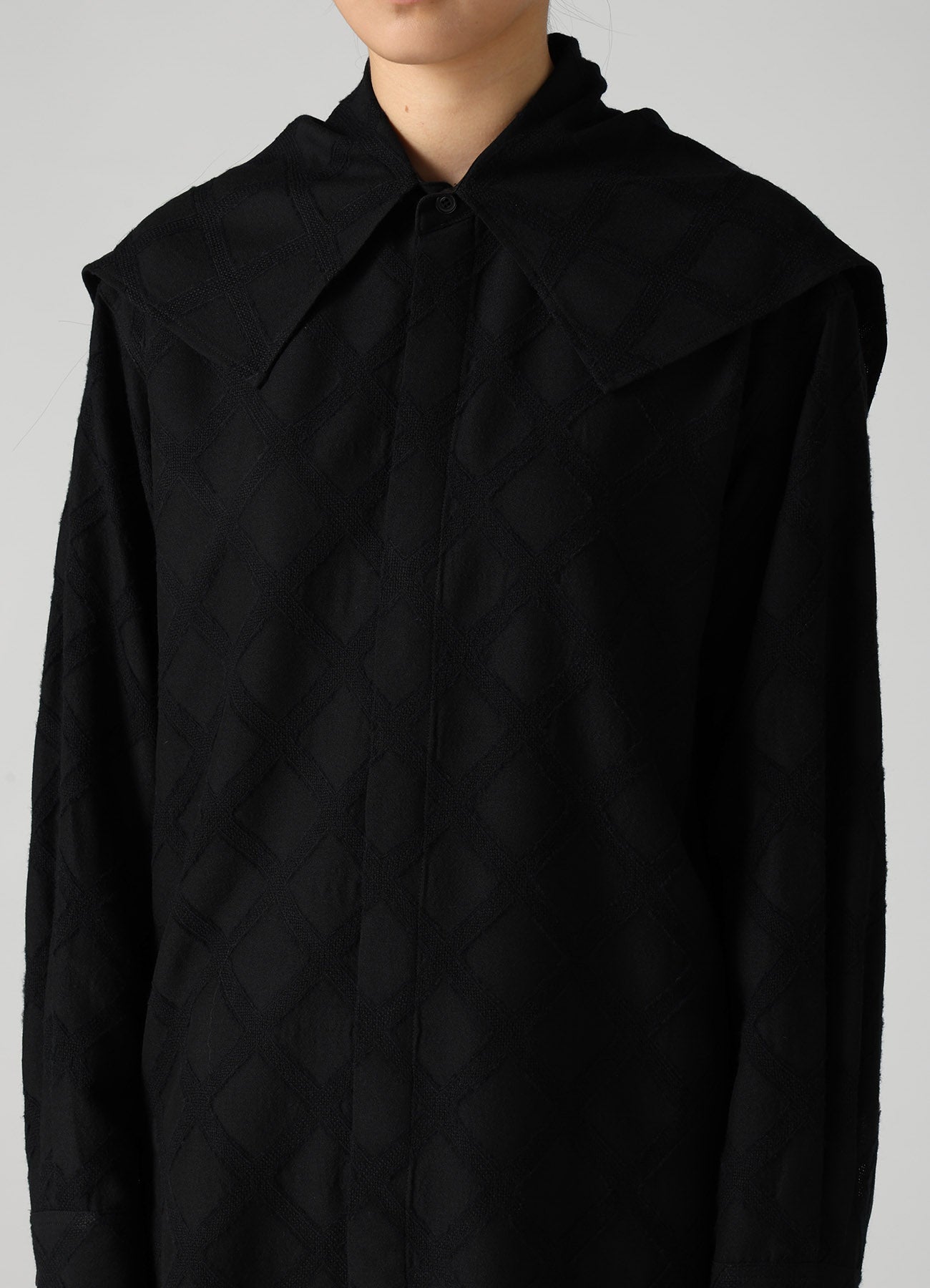 PLAID JACQUARD LARGE COLLAR BLOUSE