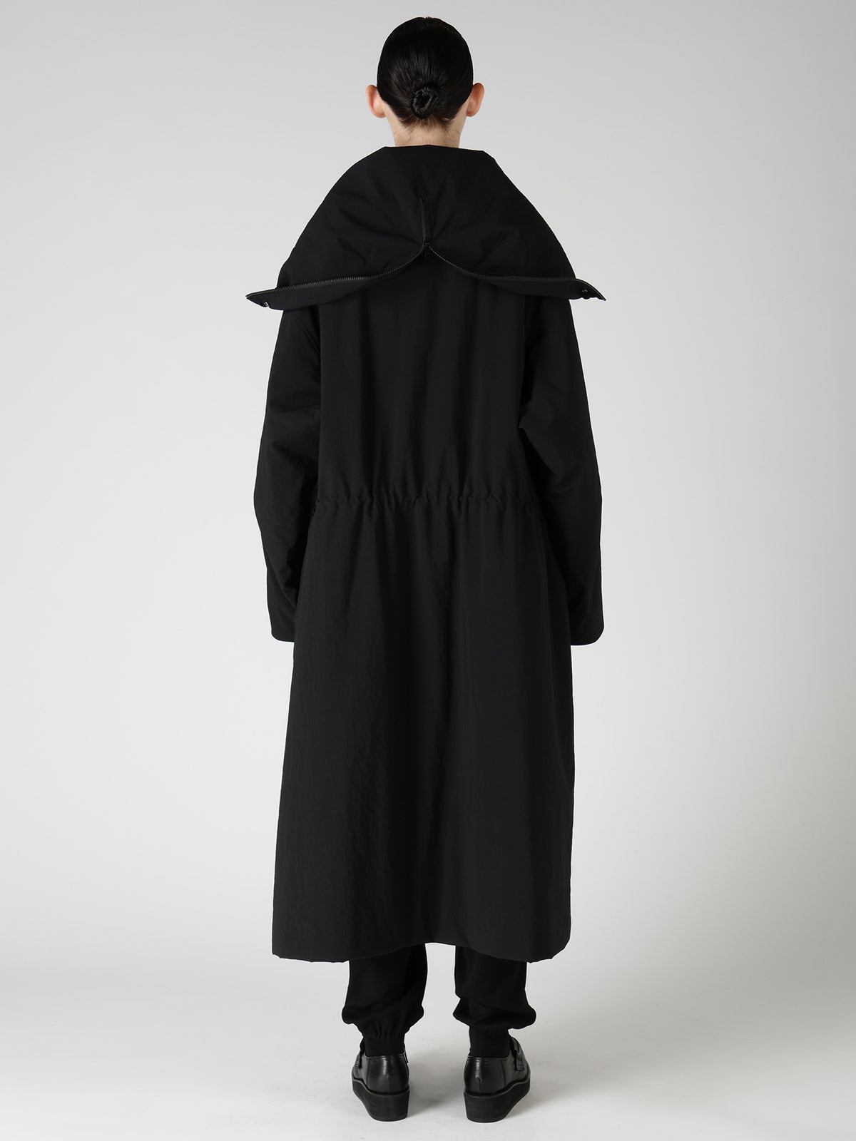 NYLON PADDED TASLAN OXFORD STAND HOODIE COAT