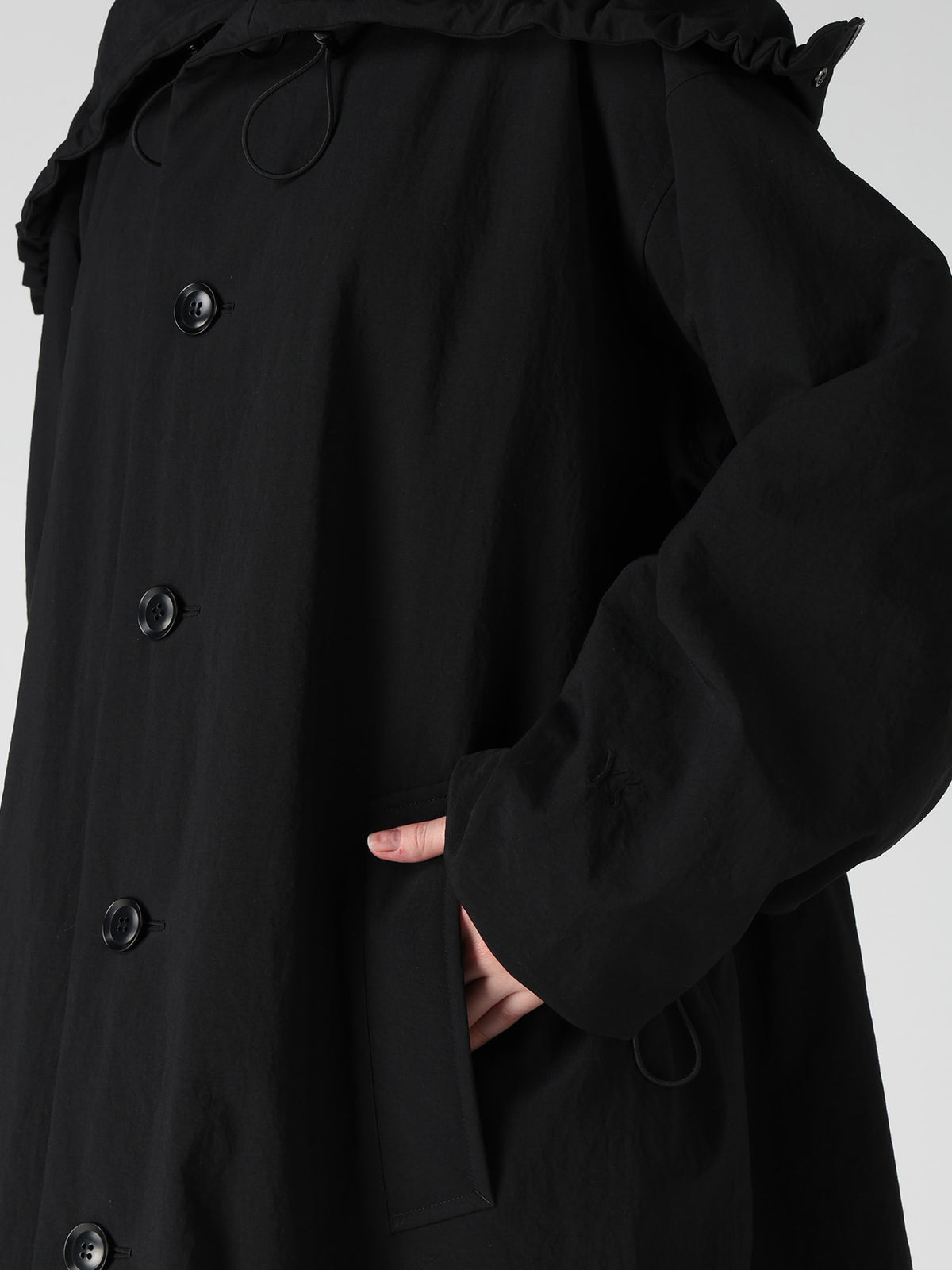 NYLON PADDED TASLAN OXFORD STAND HOODIE COAT