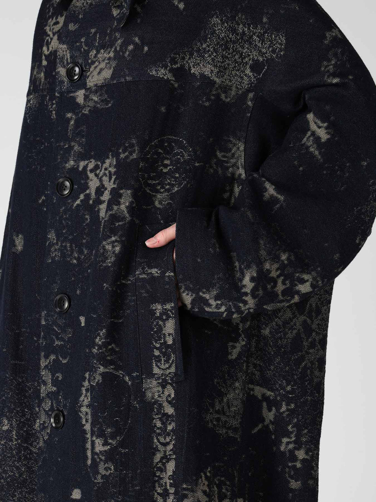 DENIM JACQUARD ARRANGED SLEEVE COAT